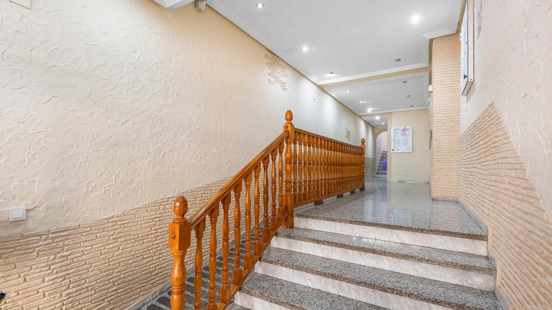 Resale - Apartment - Torrevieja - Beachside Torrevieja
