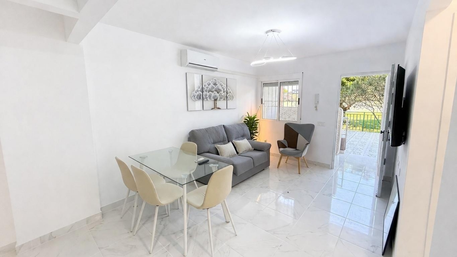 Resale - Apartment - Torrevieja - Beachside Torrevieja