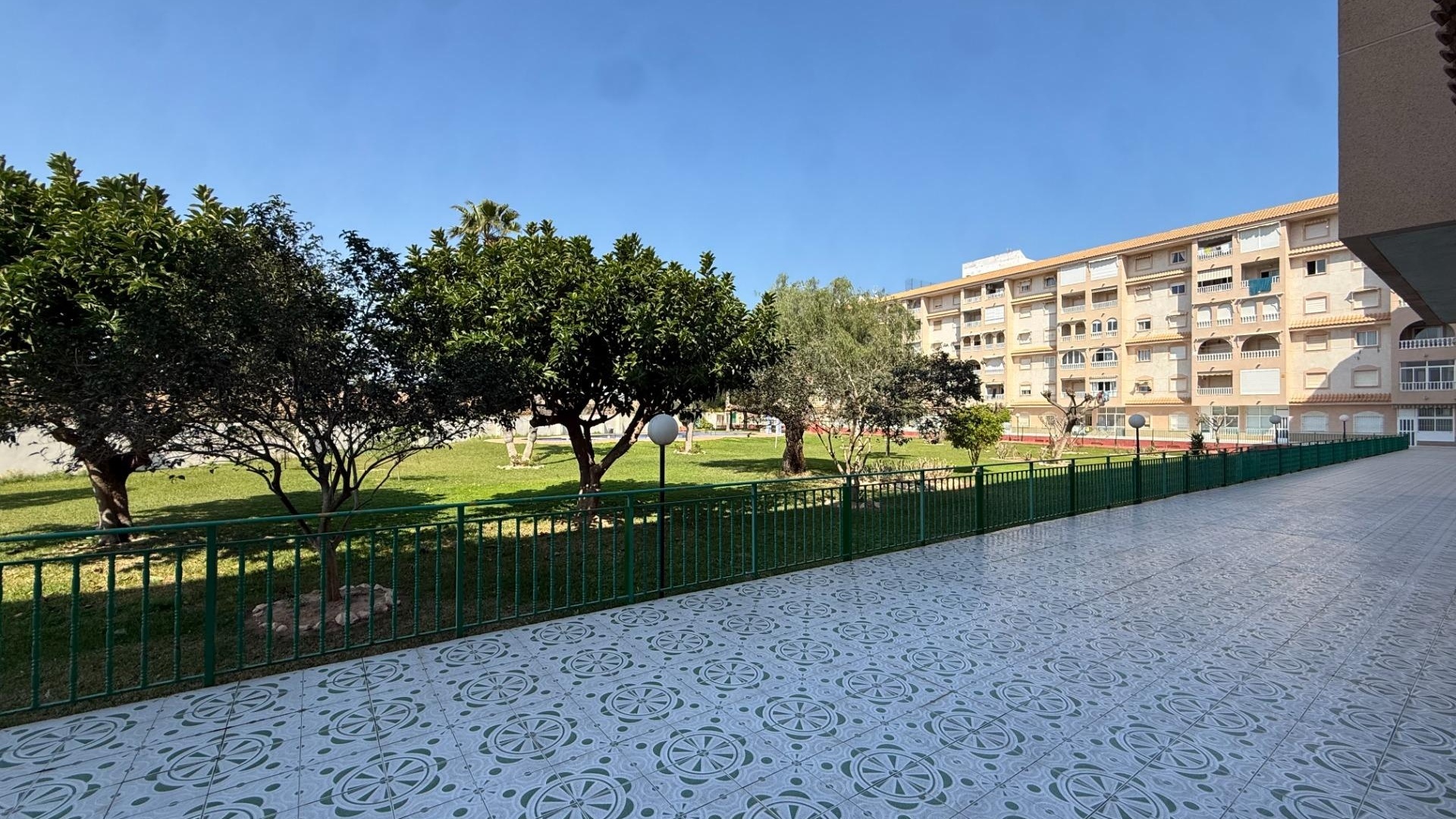 Resale - Apartment - Torrevieja - Beachside Torrevieja