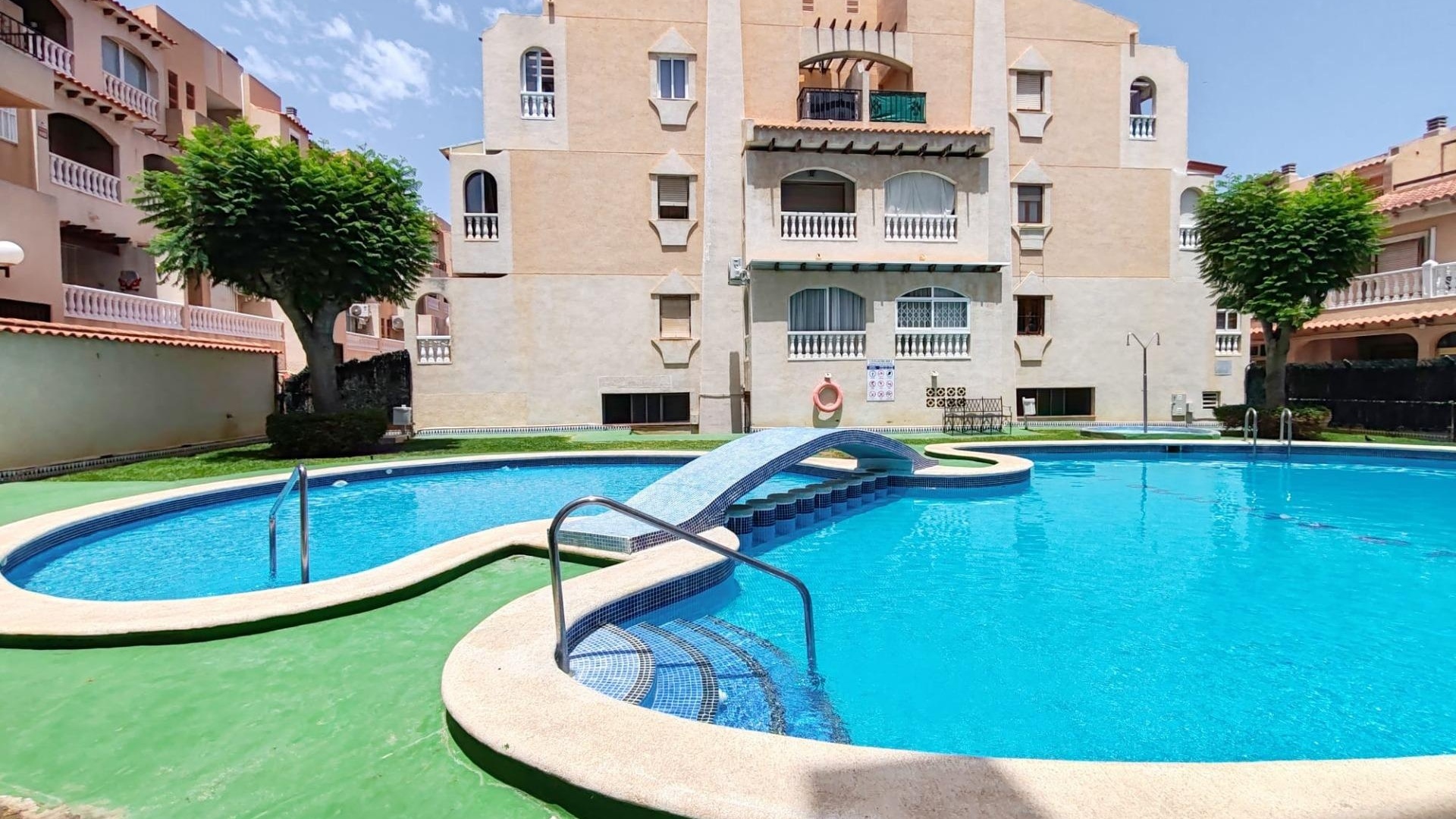 Resale - Apartment - Torrevieja - Beachside Torrevieja