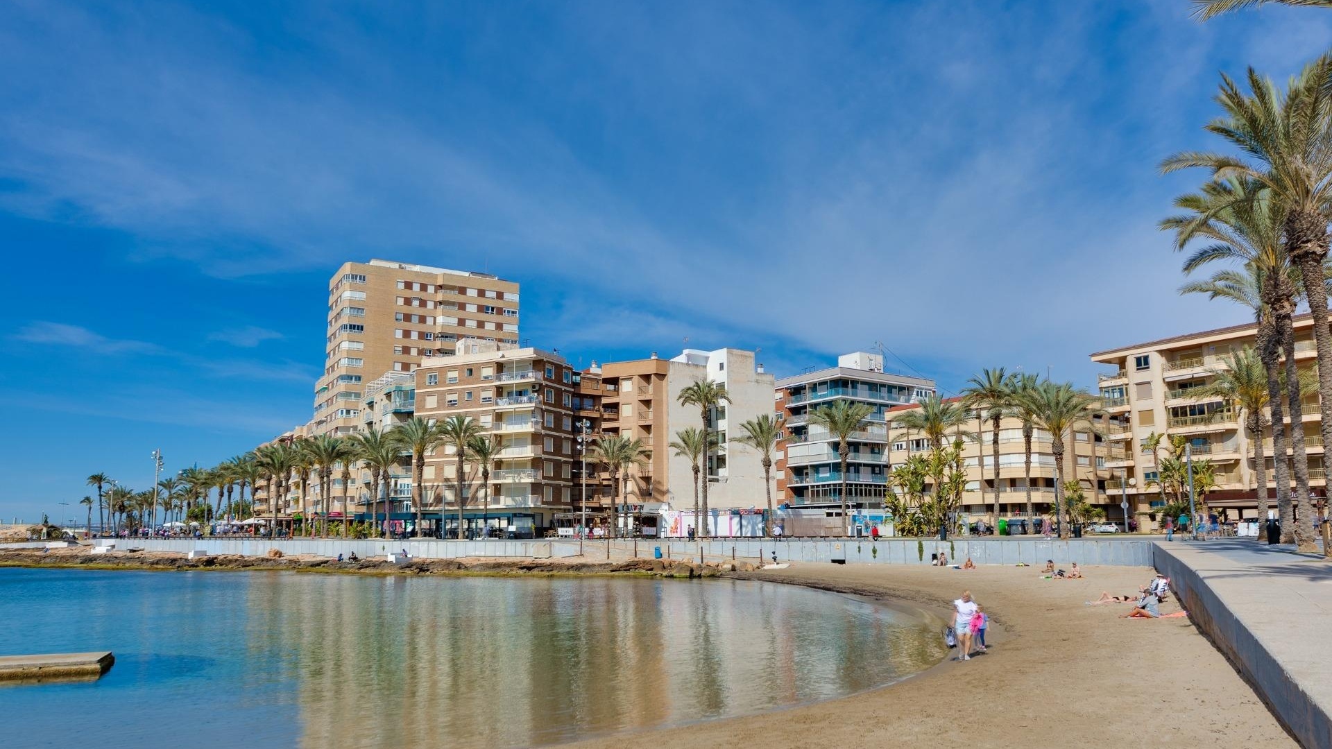 Resale - Apartment - Torrevieja - Beachside Torrevieja