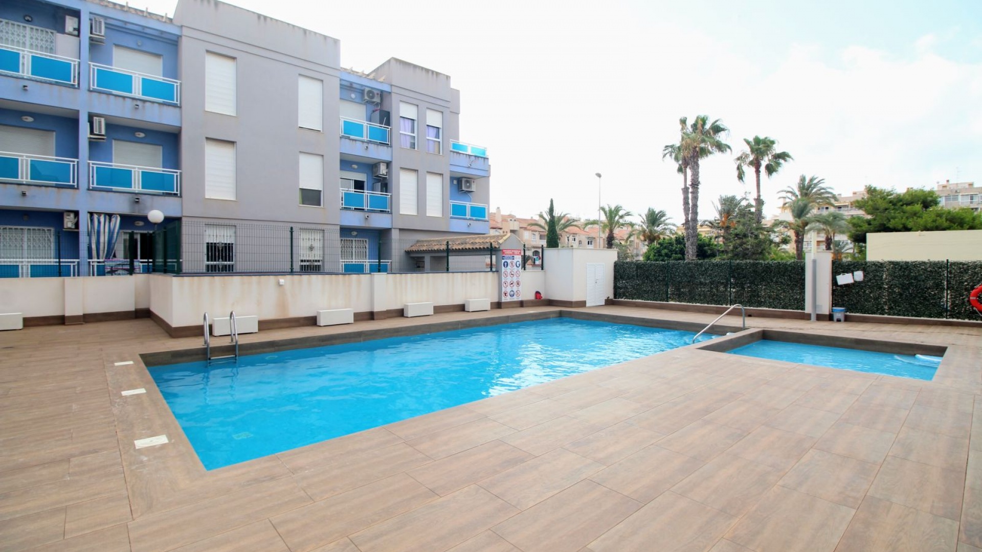 Resale - Apartment - Torrevieja - Beachside Torrevieja