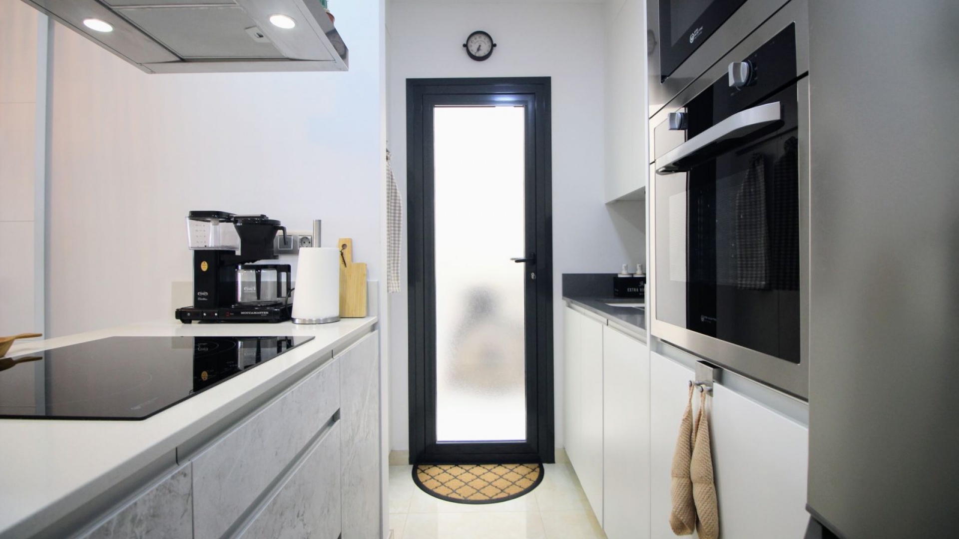 Resale - Apartment - Torrevieja - Beachside Torrevieja