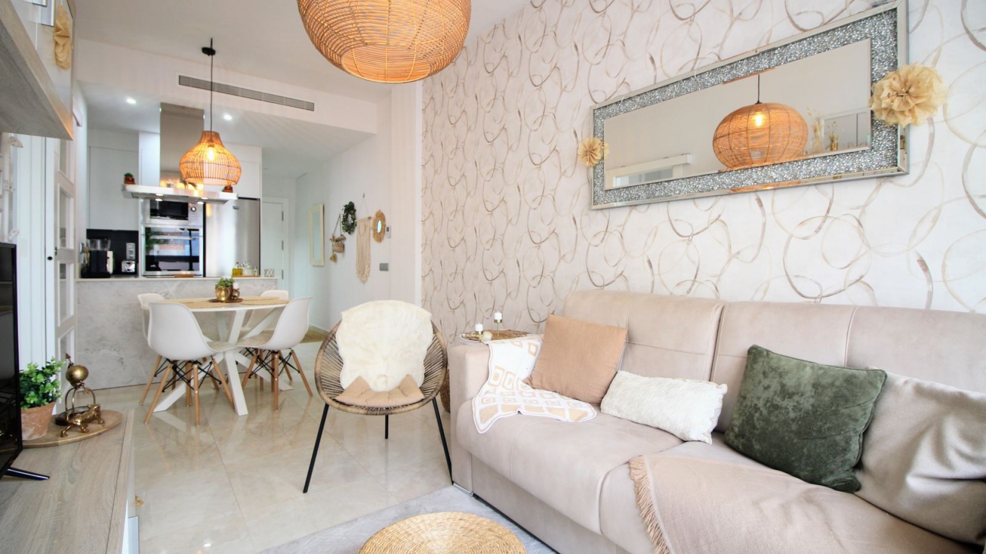 Resale - Apartment - Torrevieja - Beachside Torrevieja