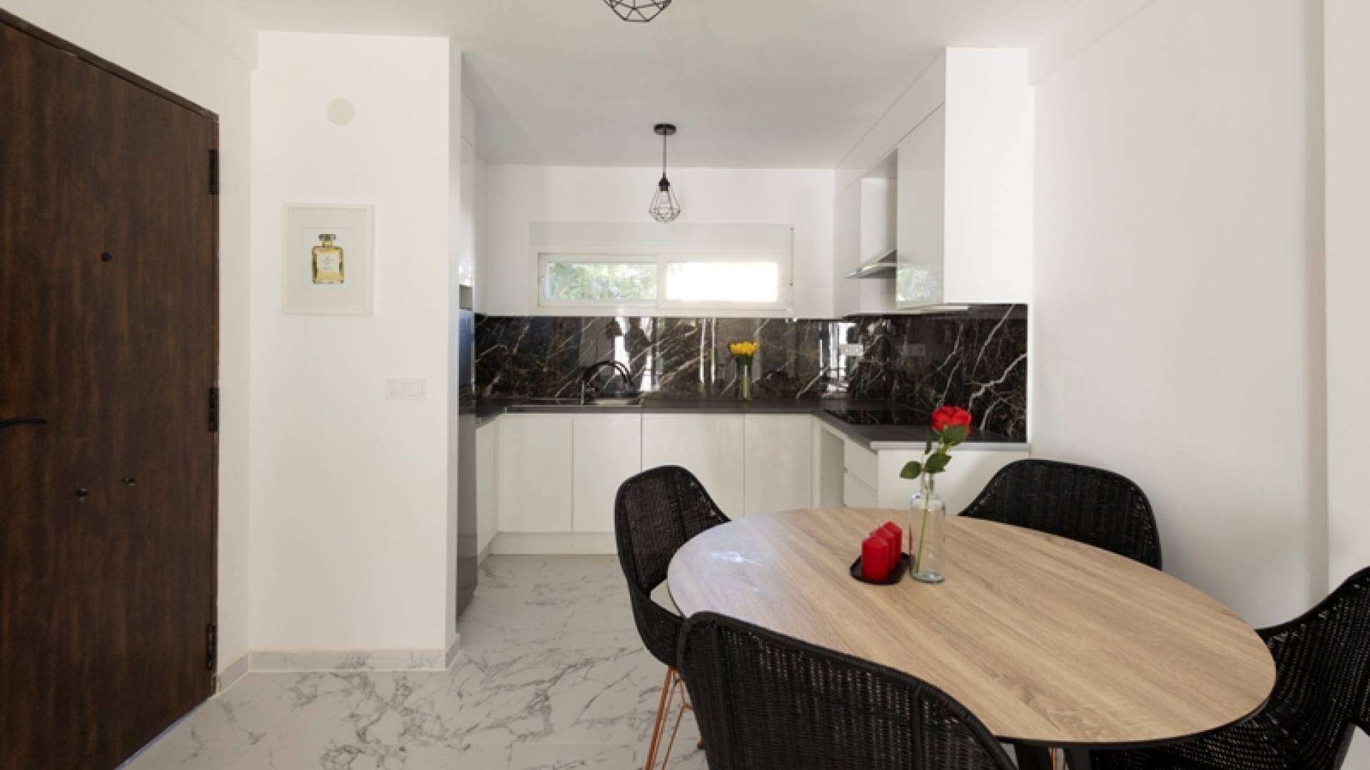 Resale - Apartment - Torrevieja - calas blancas