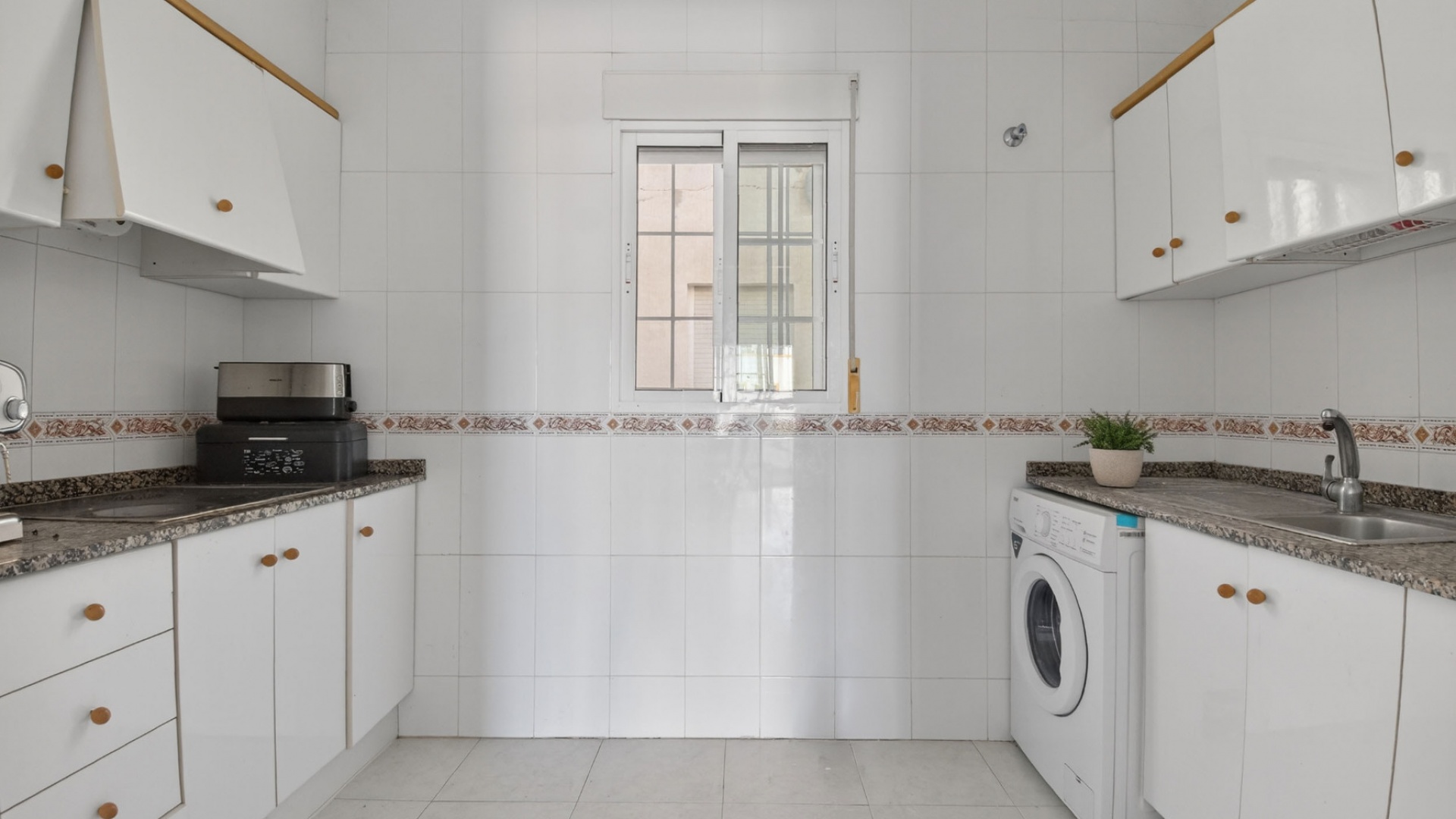 Resale - Apartment - Torrevieja - jardin del mar