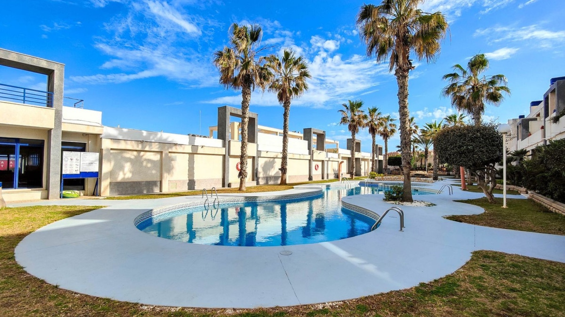 Resale - Apartment - Torrevieja - La Mata