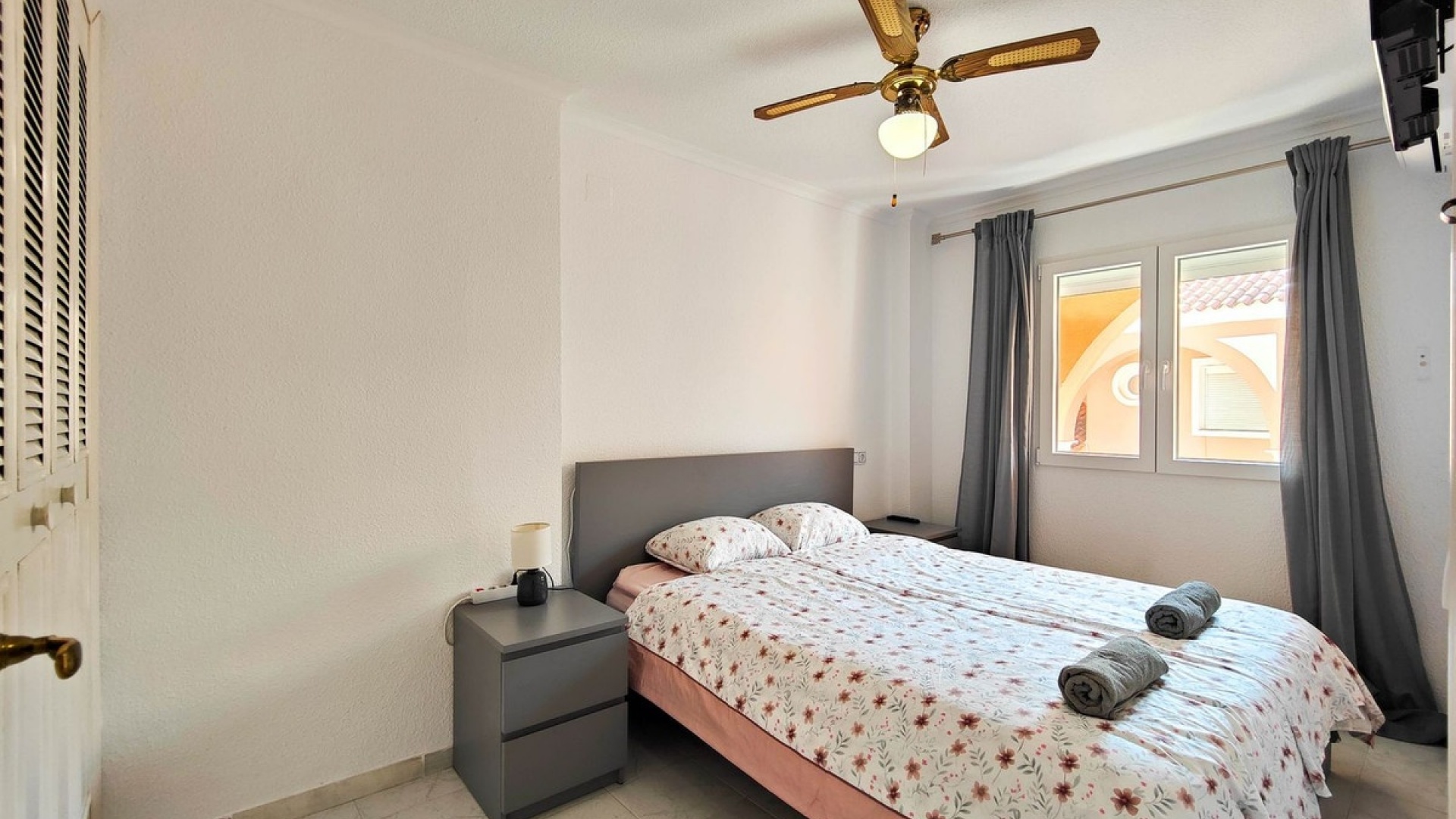 Resale - Apartment - Torrevieja - La Mata