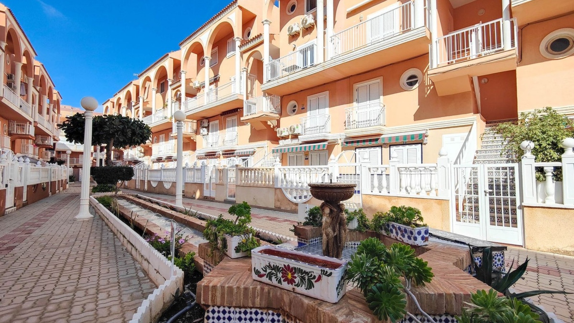Resale - Apartment - Torrevieja - La Mata