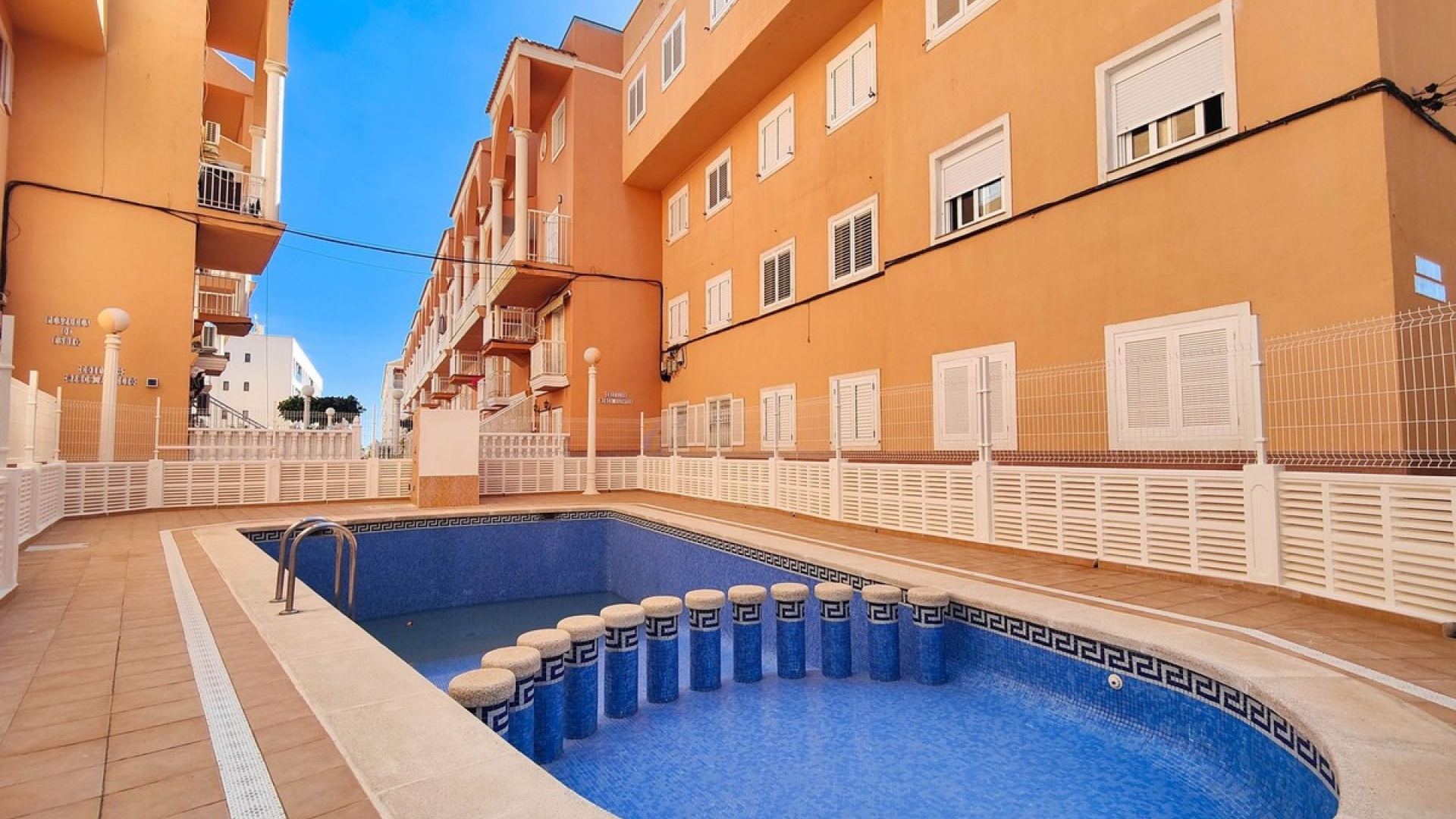 Resale - Apartment - Torrevieja - La Mata