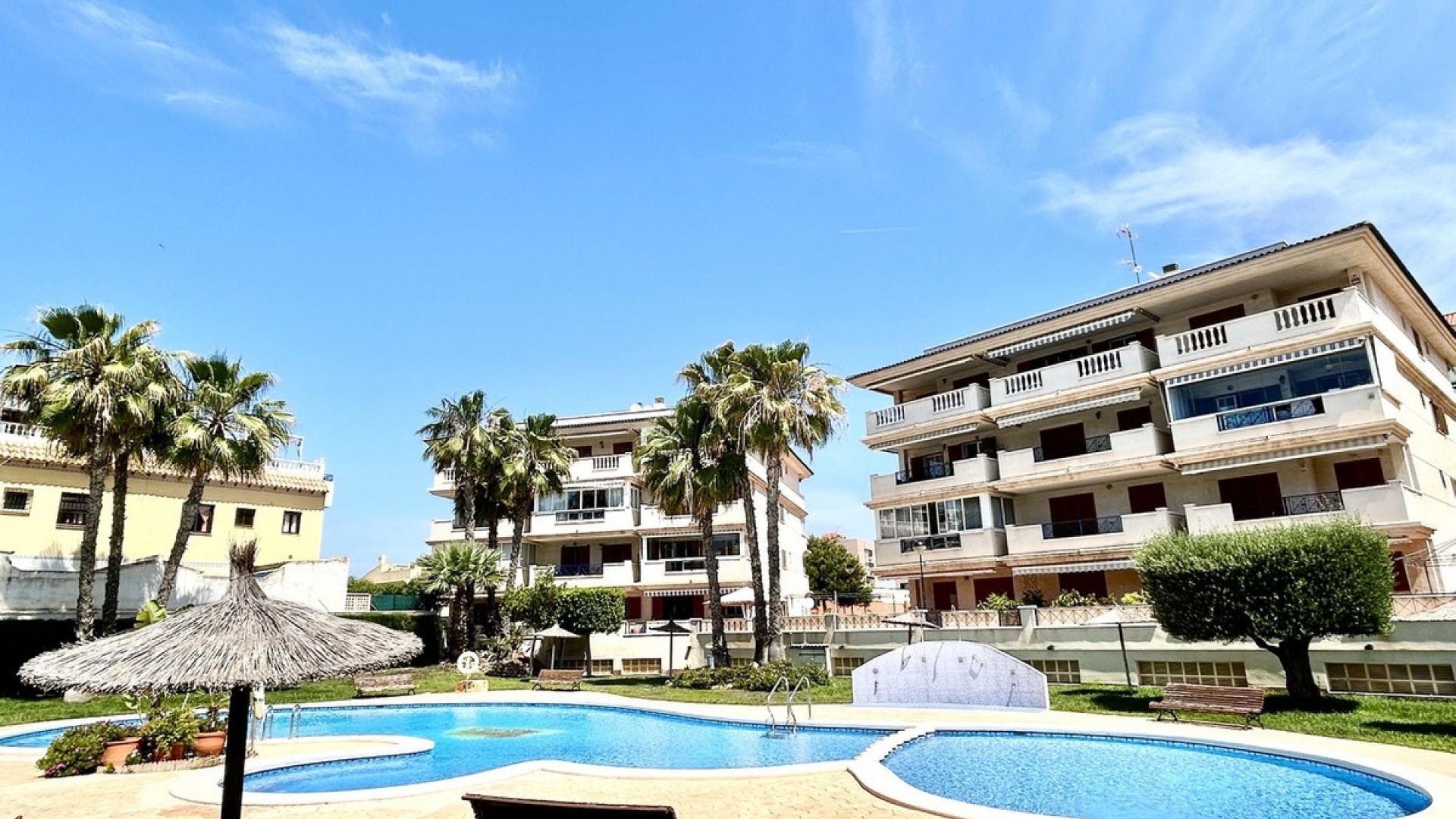 Resale - Apartment - Torrevieja - La Mata