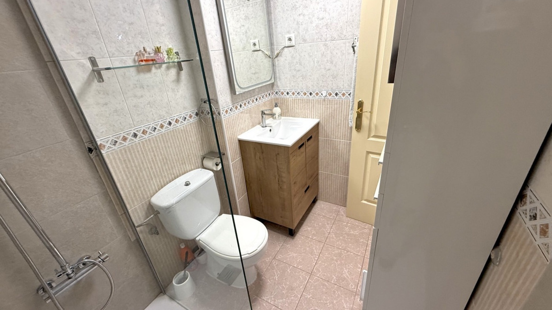 Resale - Apartment - Torrevieja - La Mata