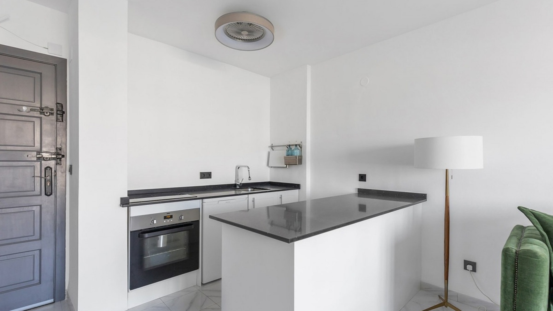 Resale - Apartment - Torrevieja - La Mata