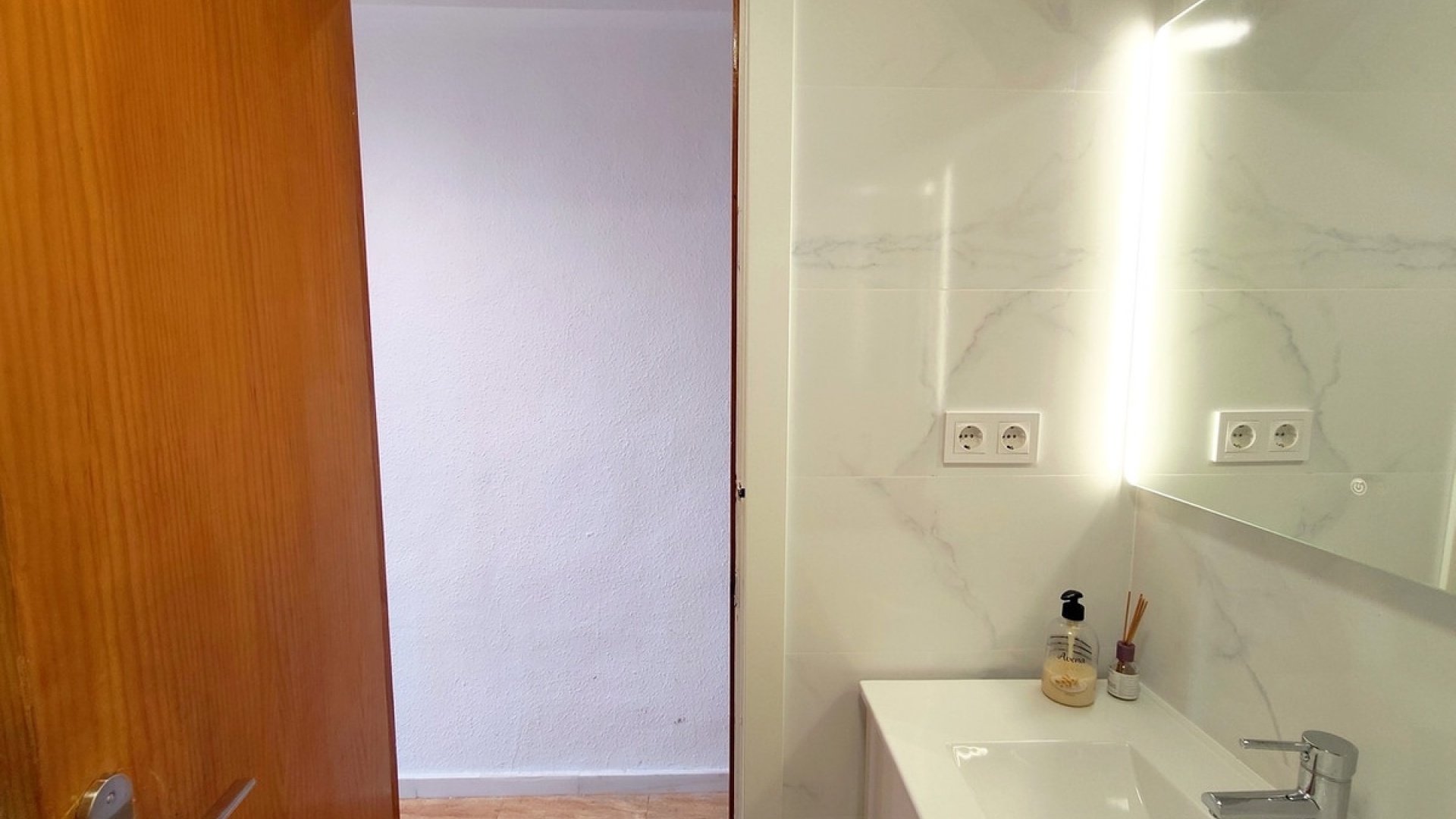 Resale - Apartment - Torrevieja - La Mata