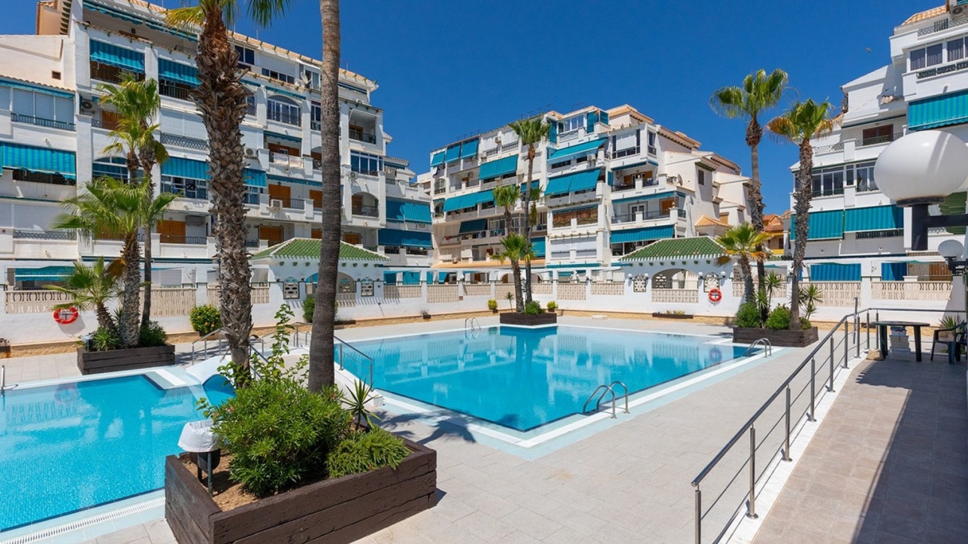 Resale - Apartment - Torrevieja - La Mata