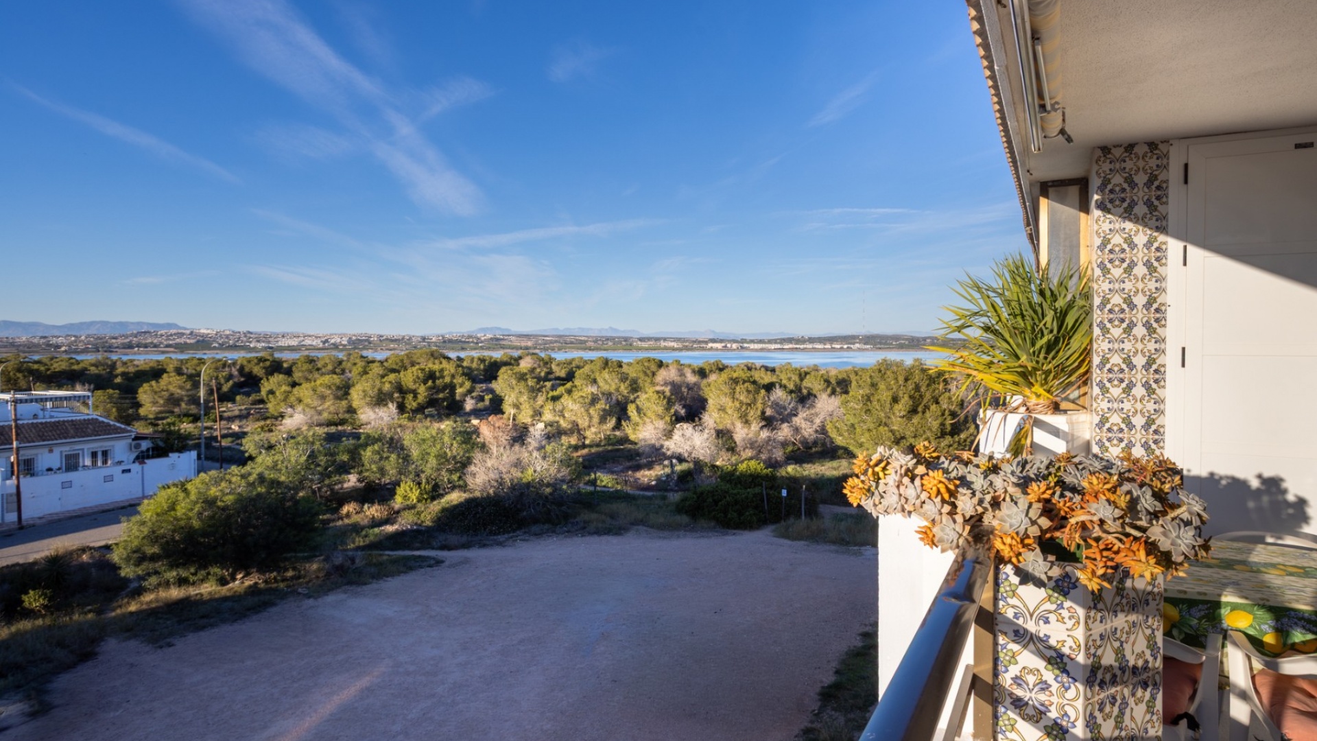 Resale - Apartment - Torrevieja - La Siesta