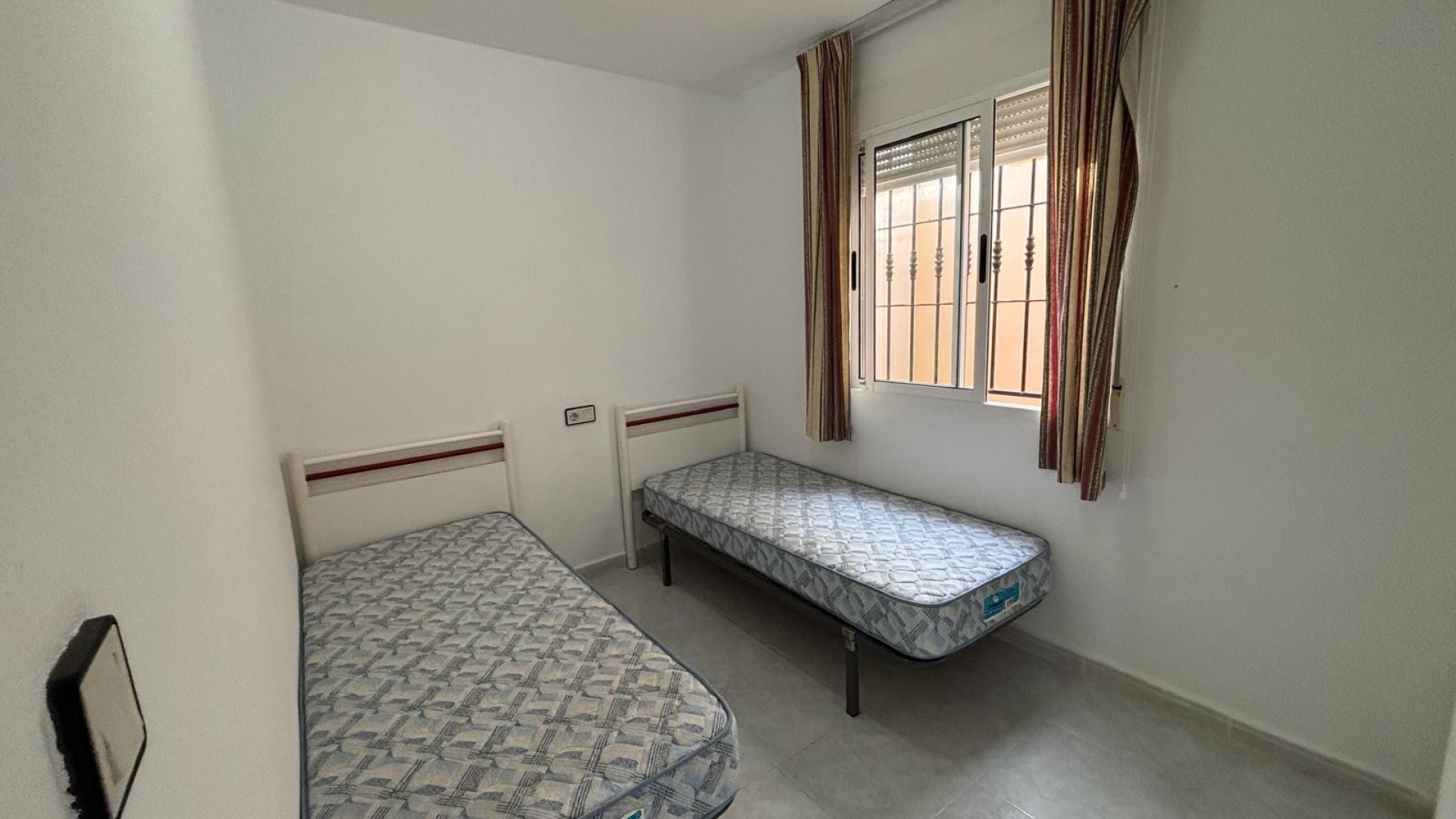 Resale - Apartment - Torrevieja - la siesta