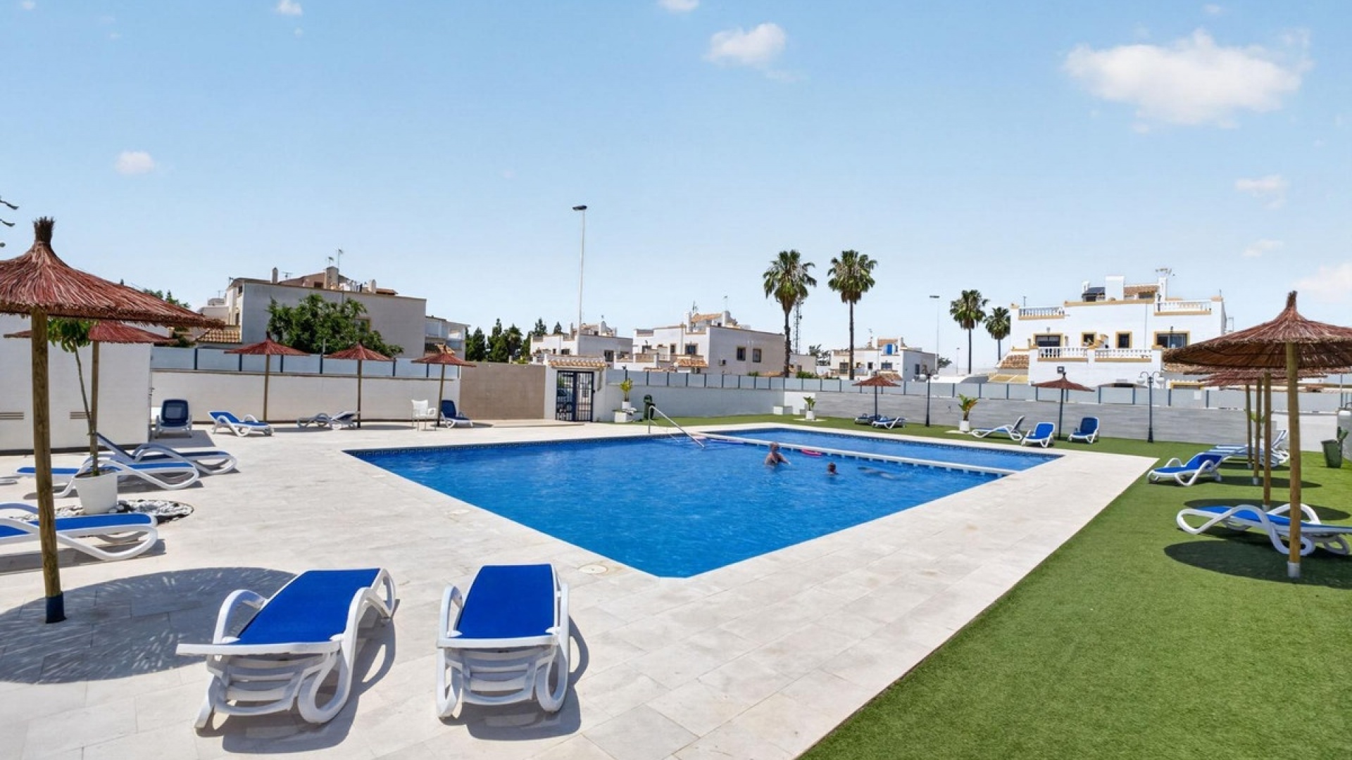 Resale - Apartment - Torrevieja - La Siesta