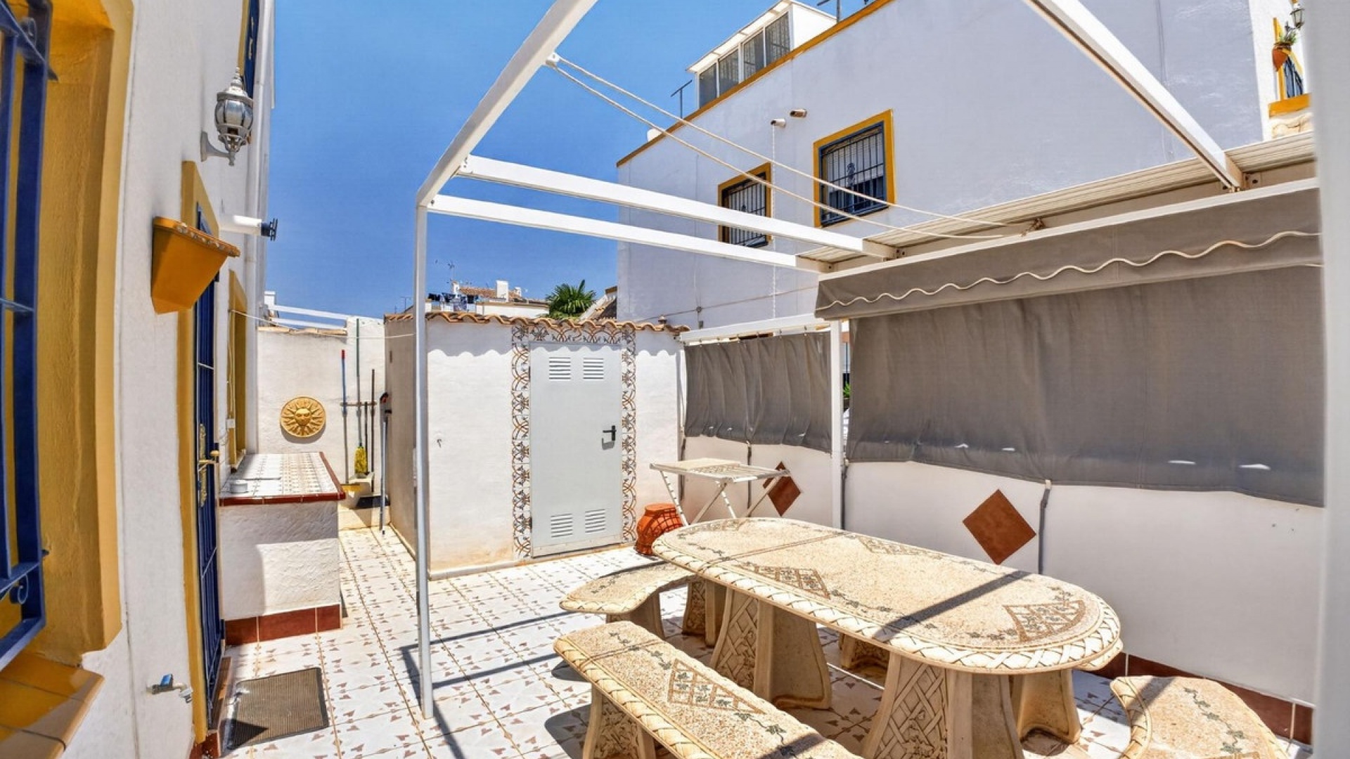 Resale - Apartment - Torrevieja - La Siesta