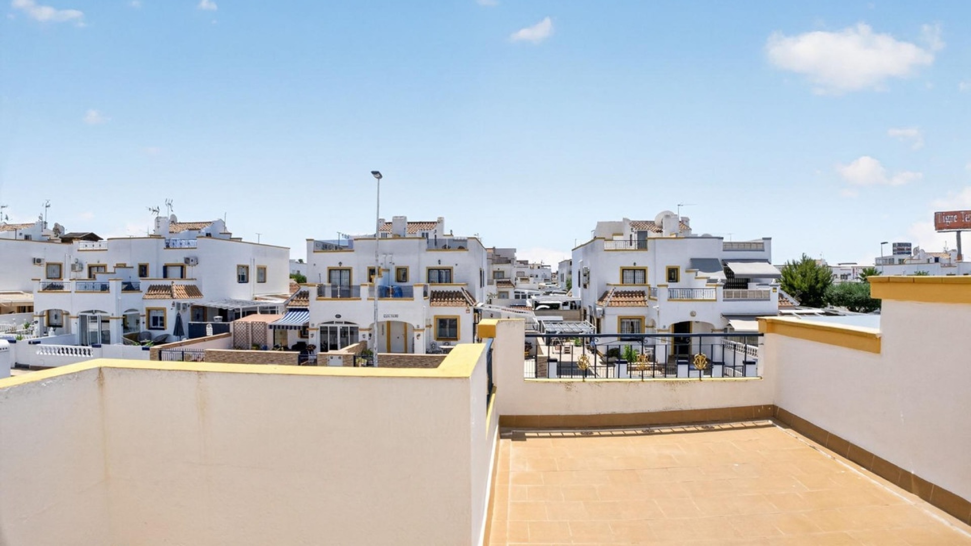 Resale - Apartment - Torrevieja - La Siesta