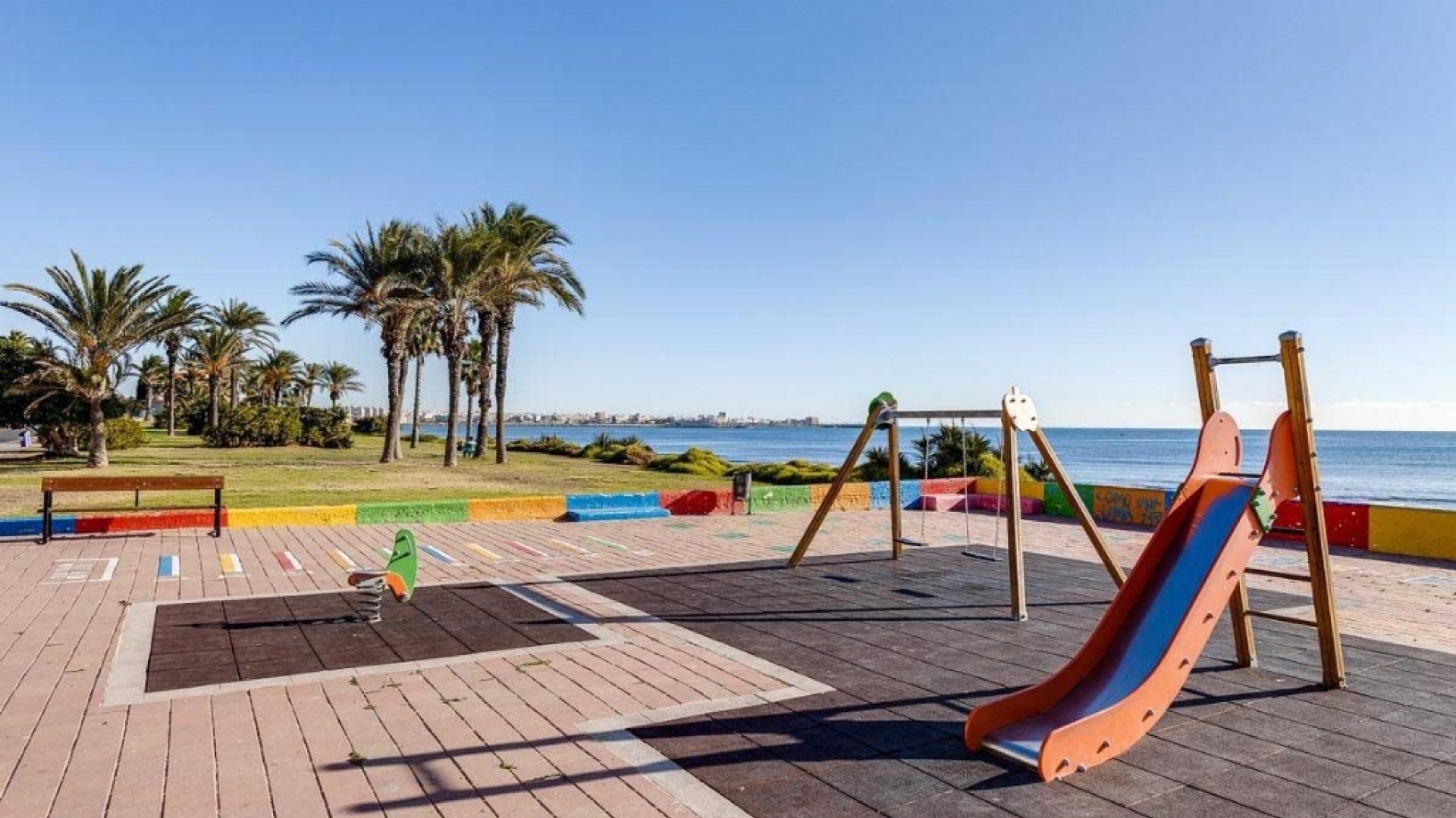 Resale - Apartment - Torrevieja - La Veleta