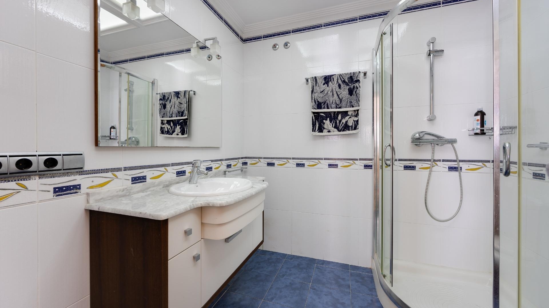 Resale - Apartment - Torrevieja - la veleta