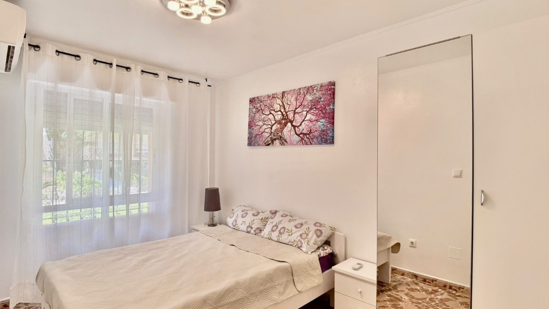 Resale - Apartment - Torrevieja - La Veleta