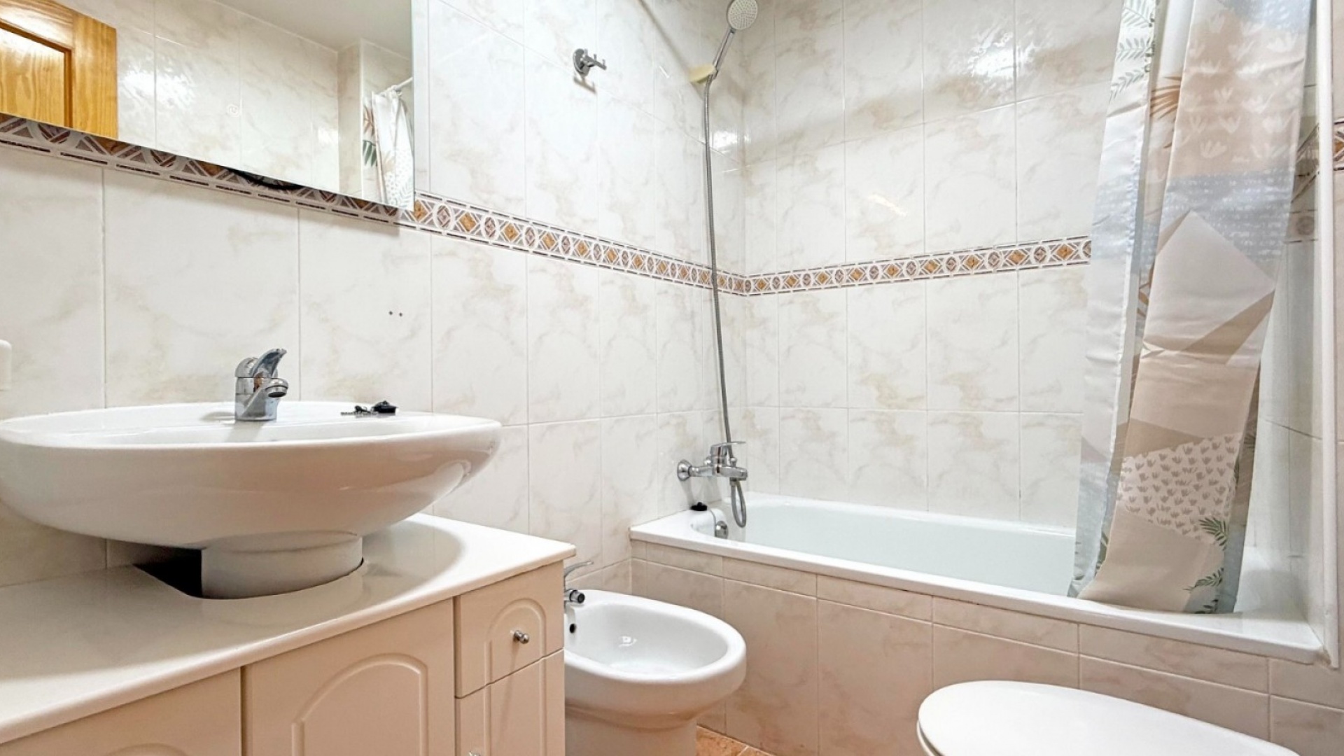 Resale - Apartment - Torrevieja - Nueva Torrevieja