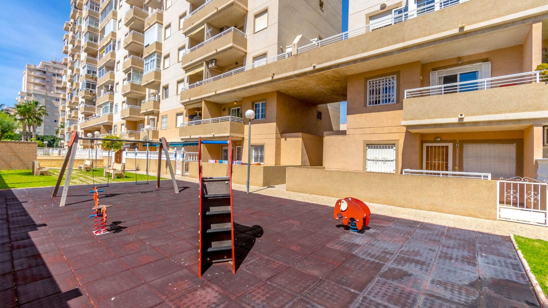 Resale - Apartment - Torrevieja - Nueva Torrevieja