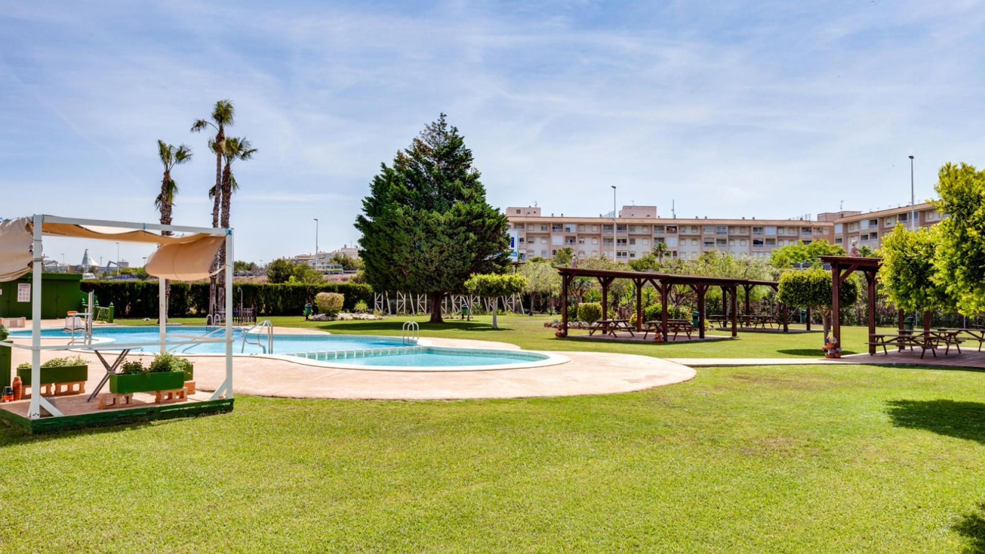 Resale - Apartment - Torrevieja - parque del naciones
