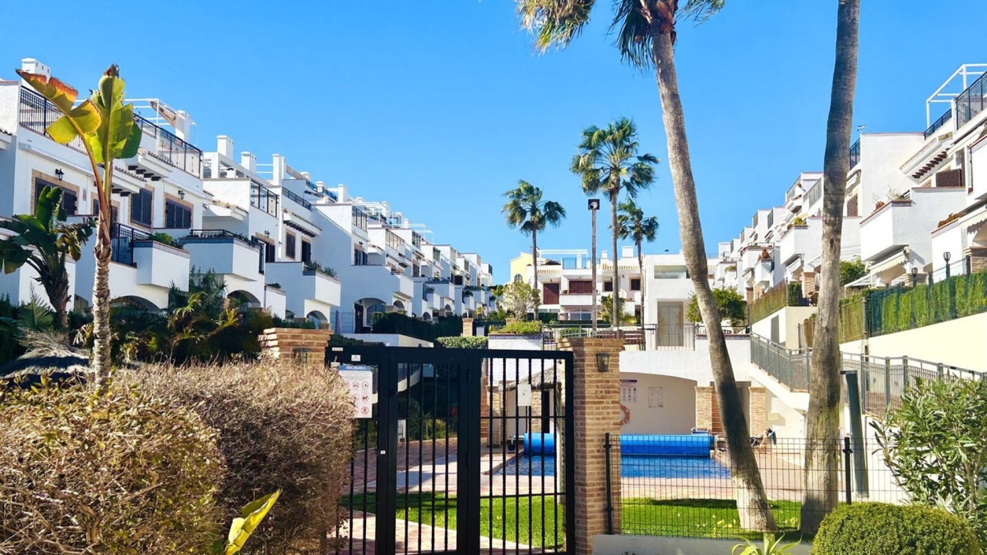 Resale - Apartment - Torrevieja - Playa De La Mata