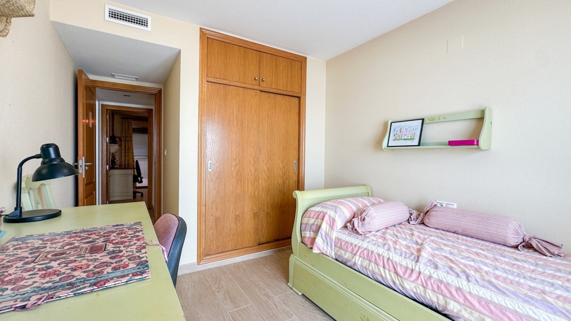 Resale - Apartment - Torrevieja - Playa De Los Locos