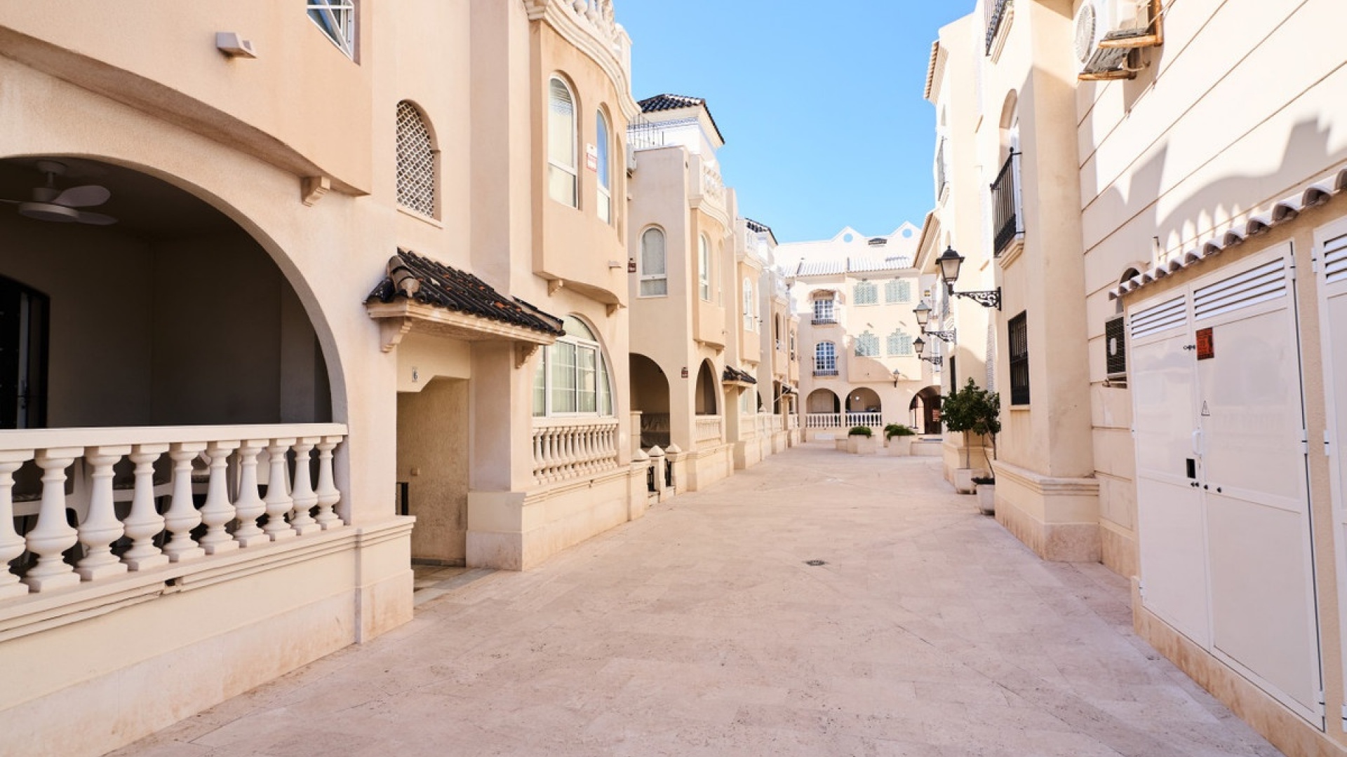 Resale - Apartment - Torrevieja - Playa De Los Locos