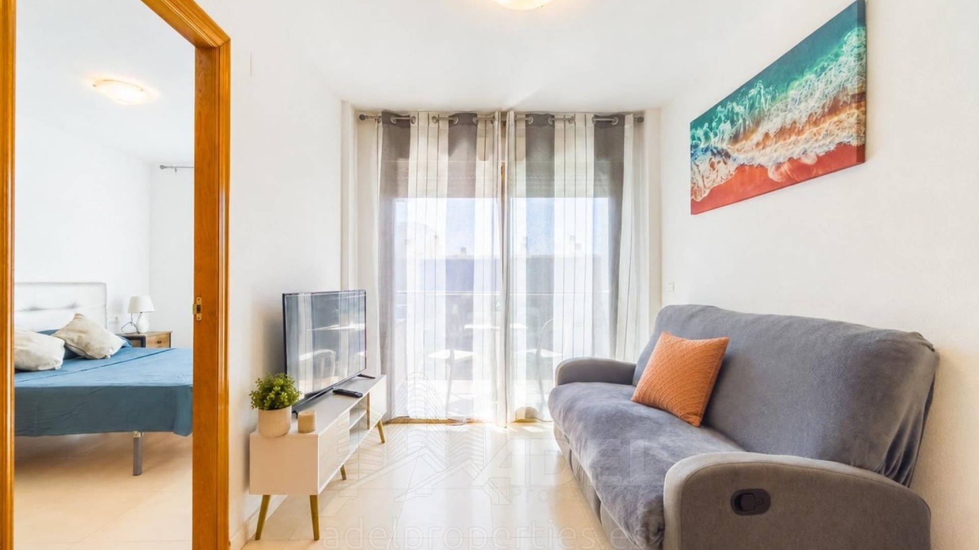 Resale - Apartment - Torrevieja - Playa De Los Locos