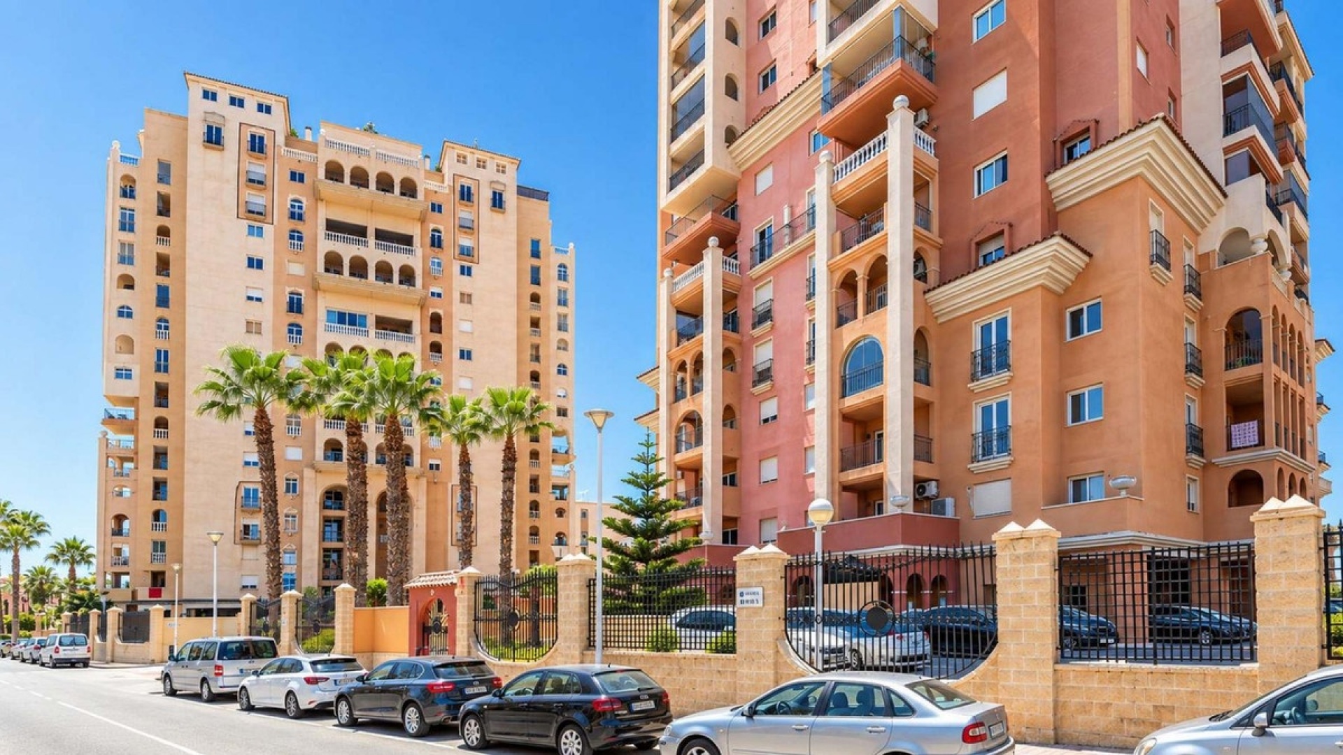 Resale - Apartment - Torrevieja - Playa De Los Locos
