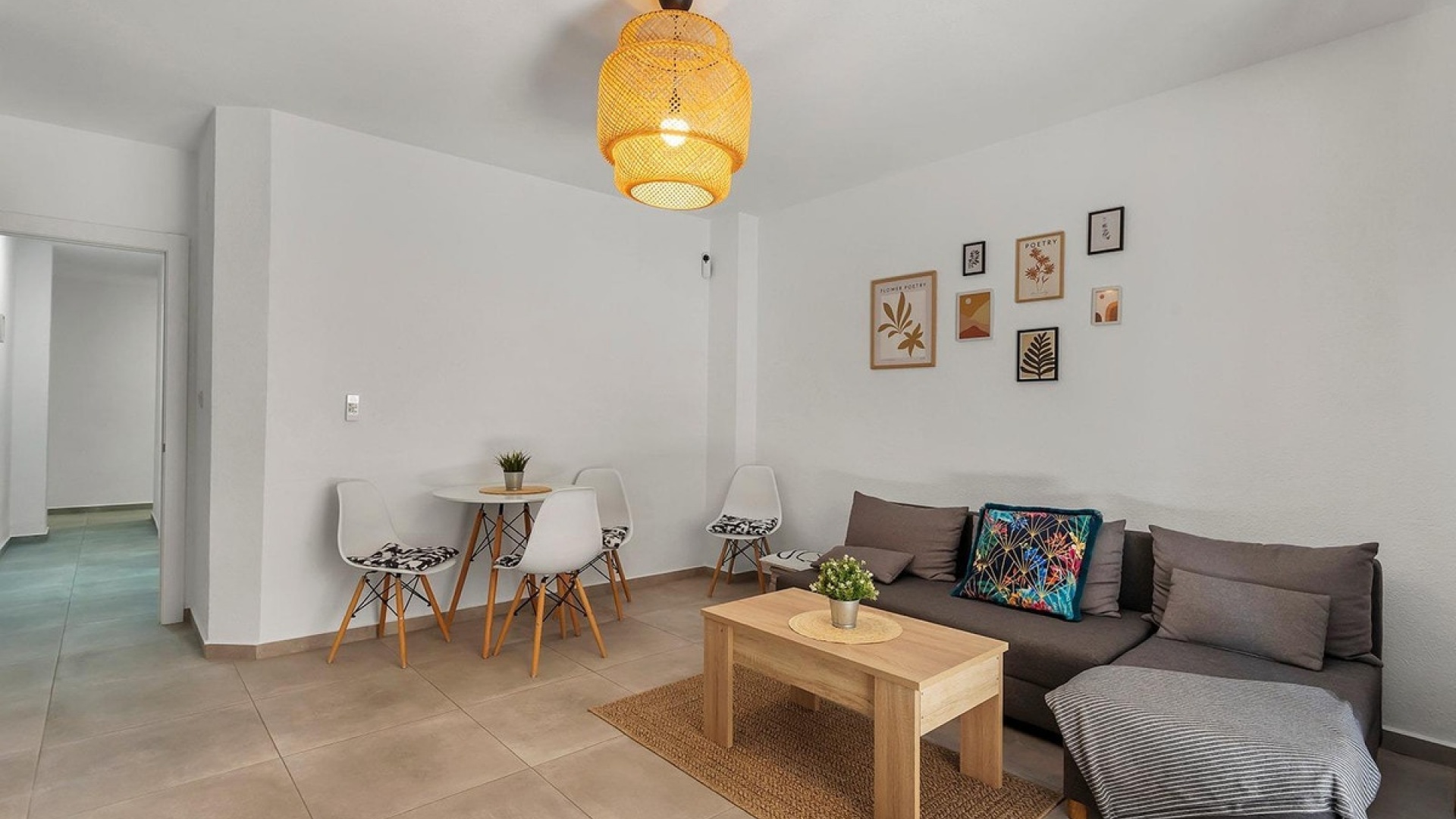 Resale - Apartment - Torrevieja - Playa De Los Locos