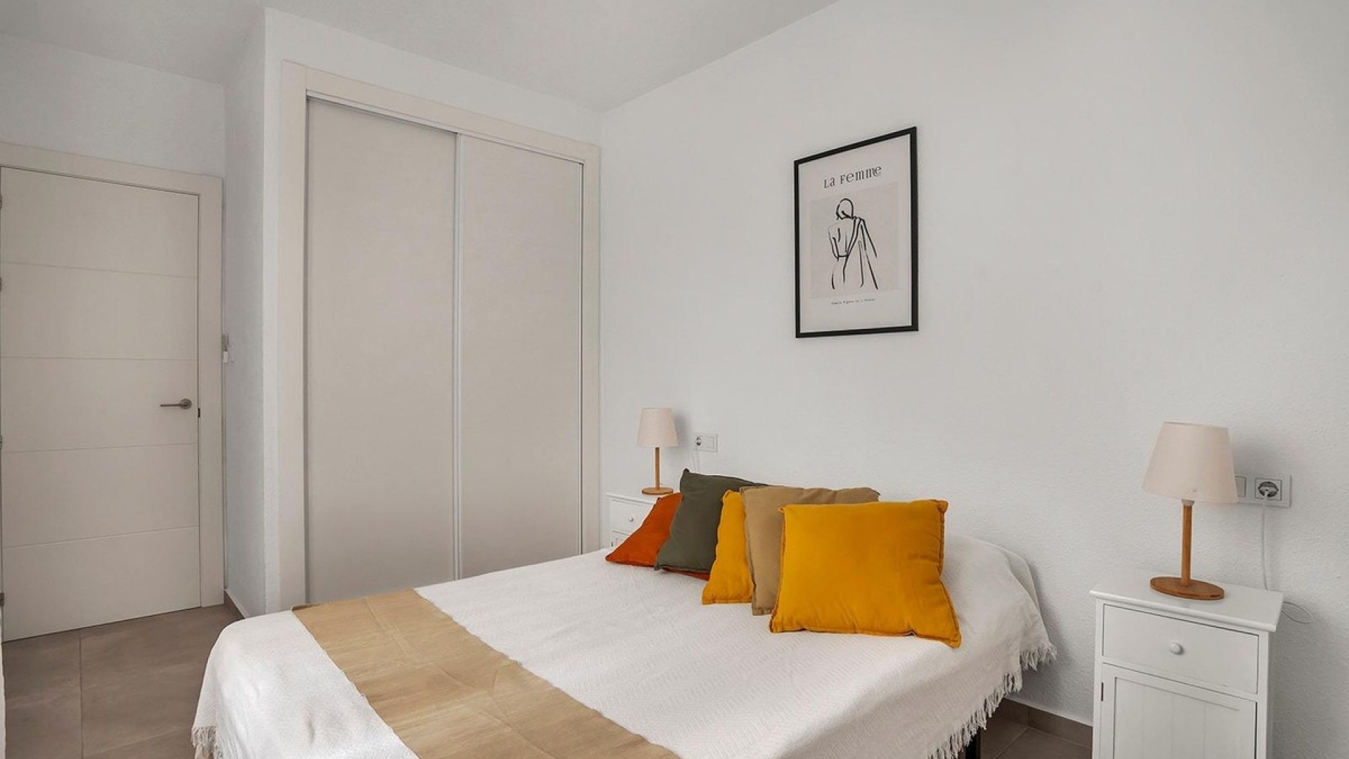 Resale - Apartment - Torrevieja - Playa De Los Locos