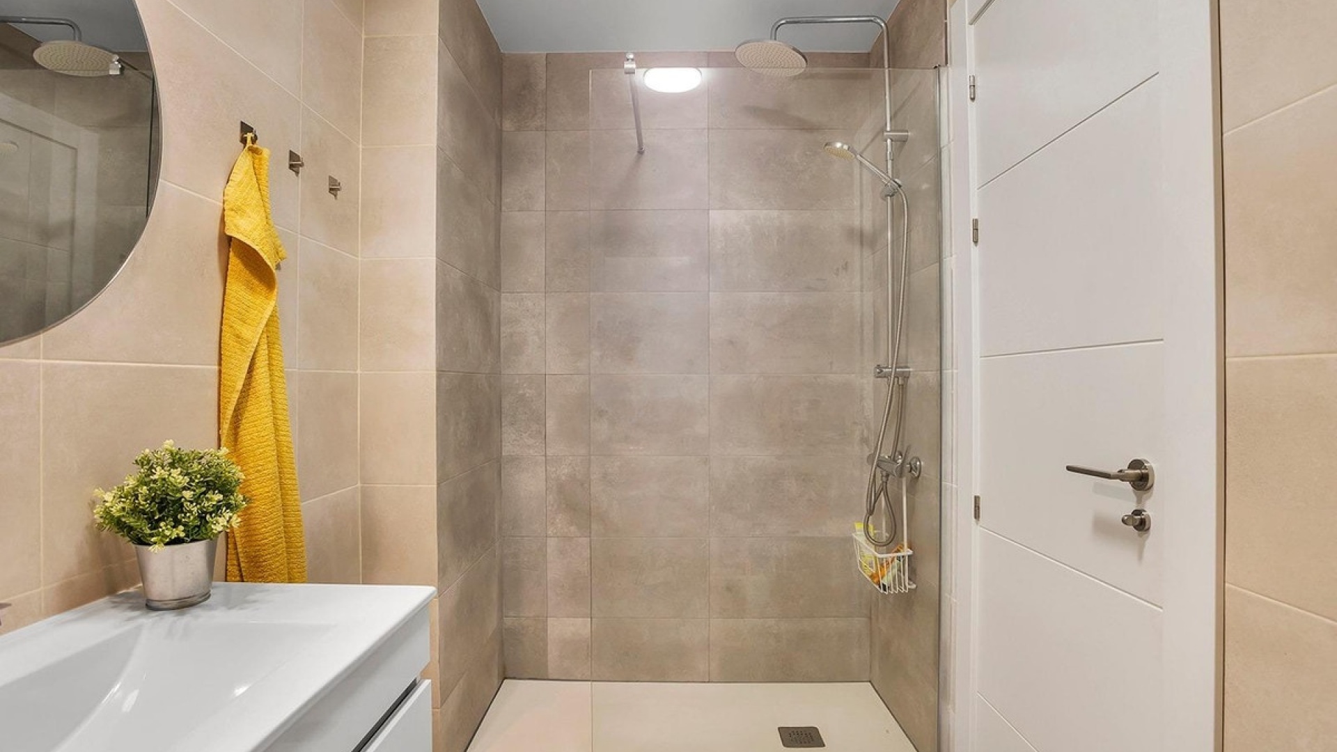 Resale - Apartment - Torrevieja - Playa De Los Locos