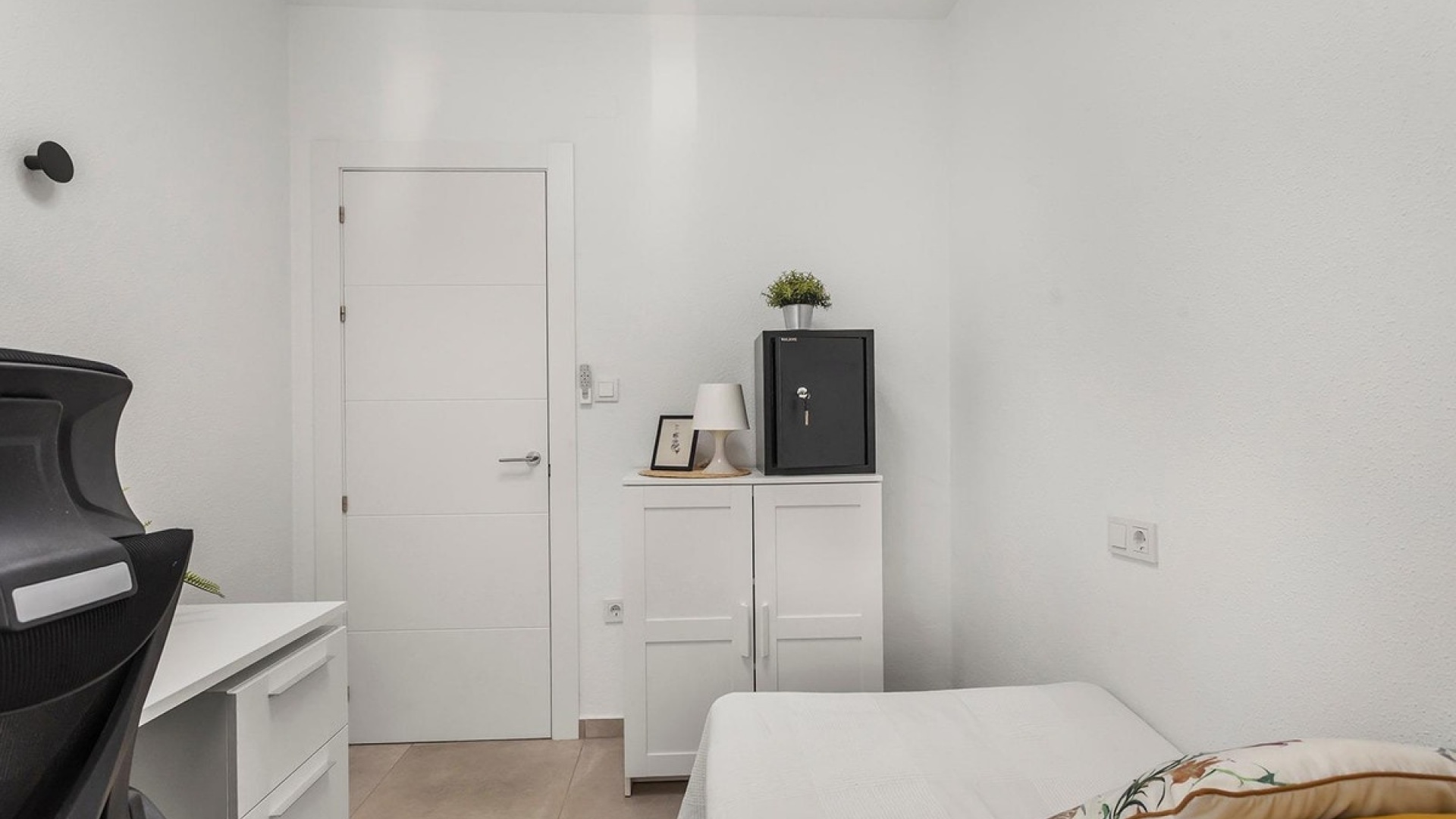 Resale - Apartment - Torrevieja - Playa De Los Locos