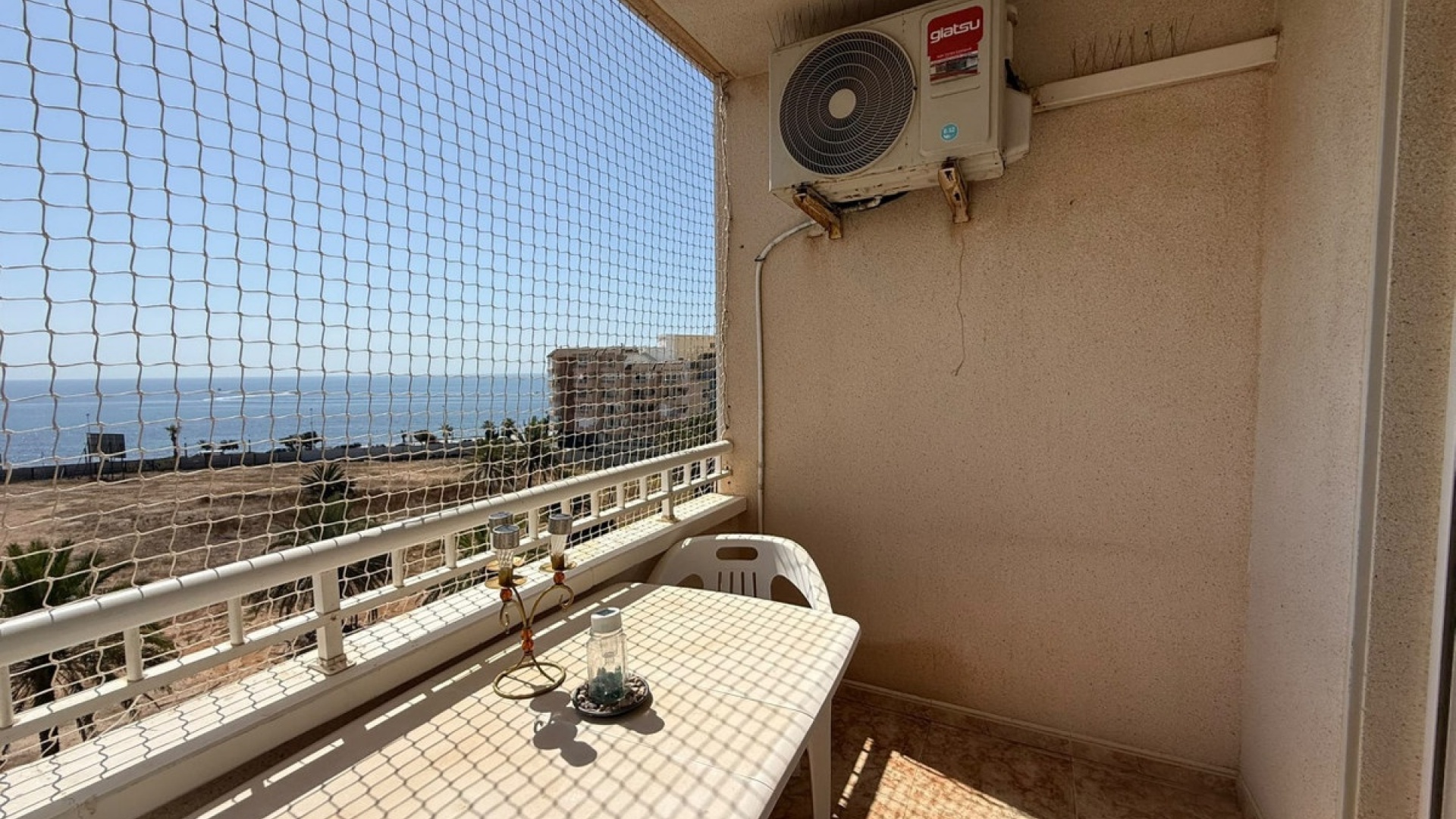 Resale - Apartment - Torrevieja - Playa De Los Locos