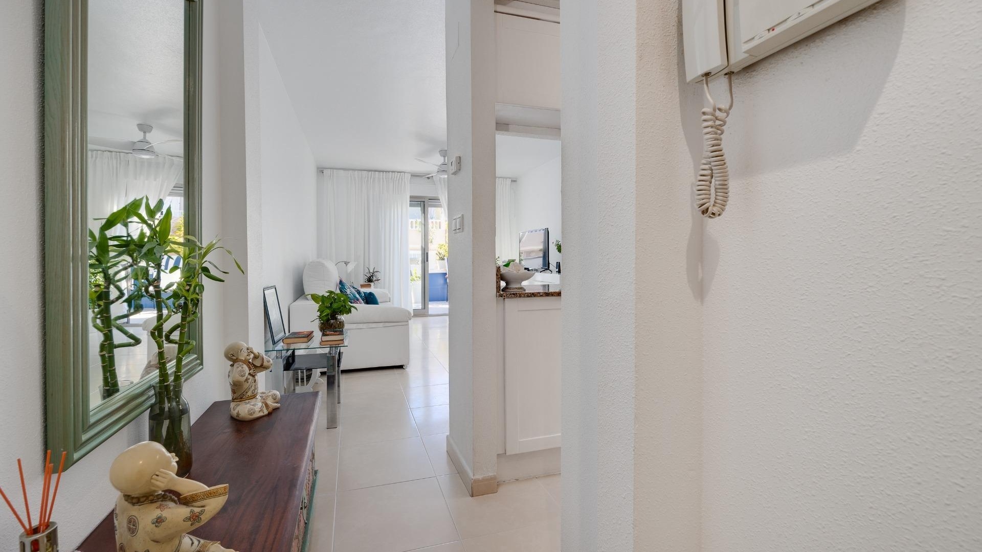 Resale - Apartment - Torrevieja - Playa de los Locos