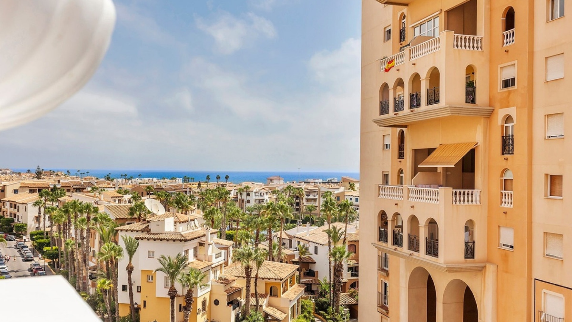 Resale - Apartment - Torrevieja - Playa De Los Locos