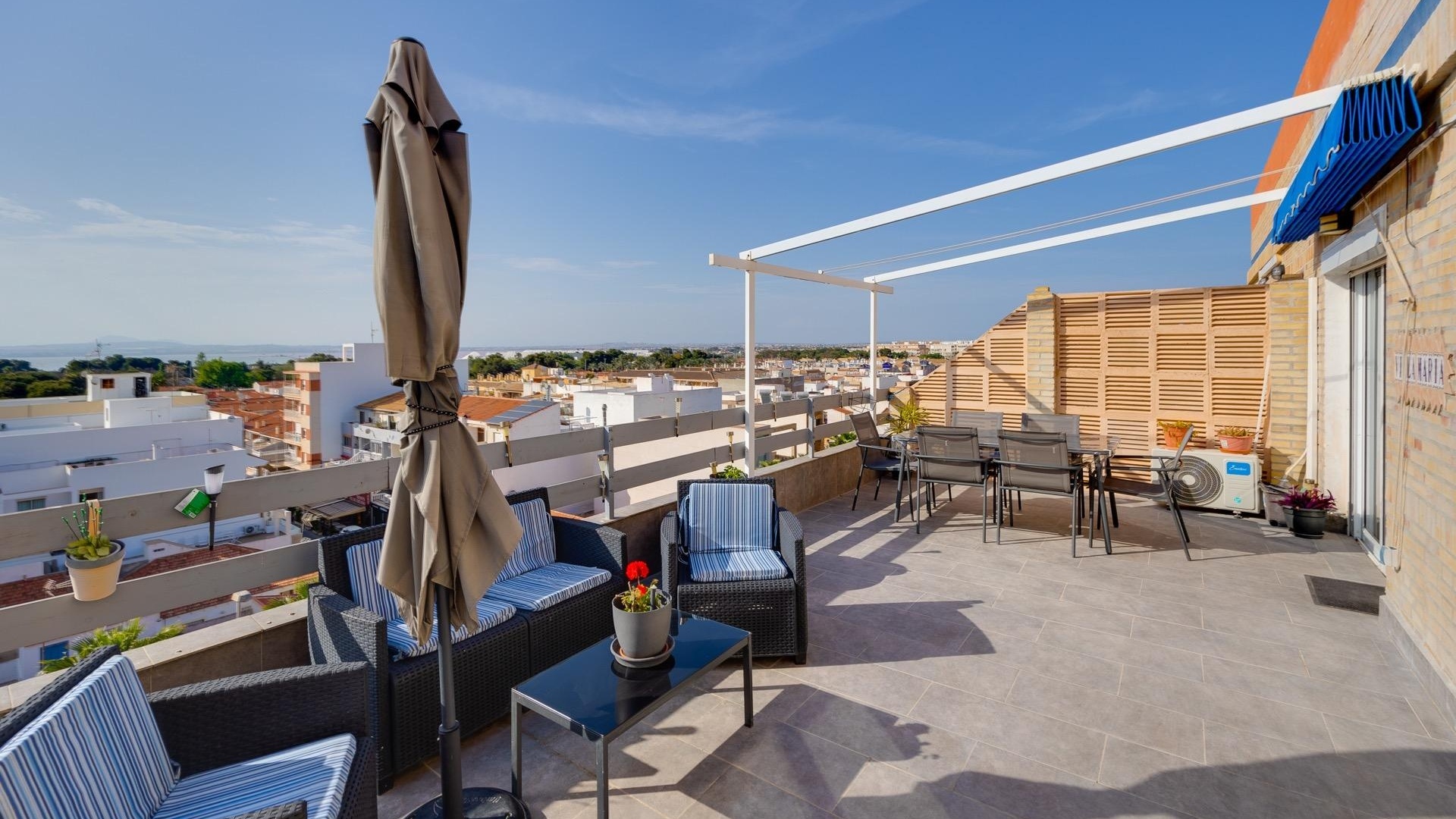 Resale - Apartment - Torrevieja - Playa de los Naufragos