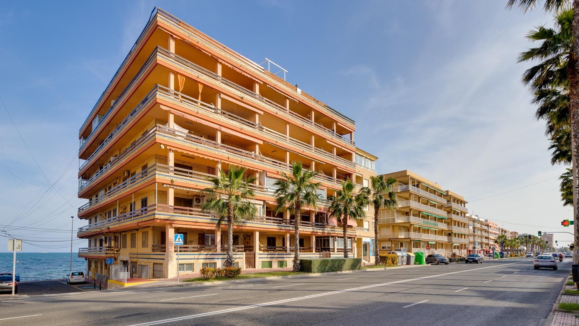 Resale - Apartment - Torrevieja - Playa de los Naufragos