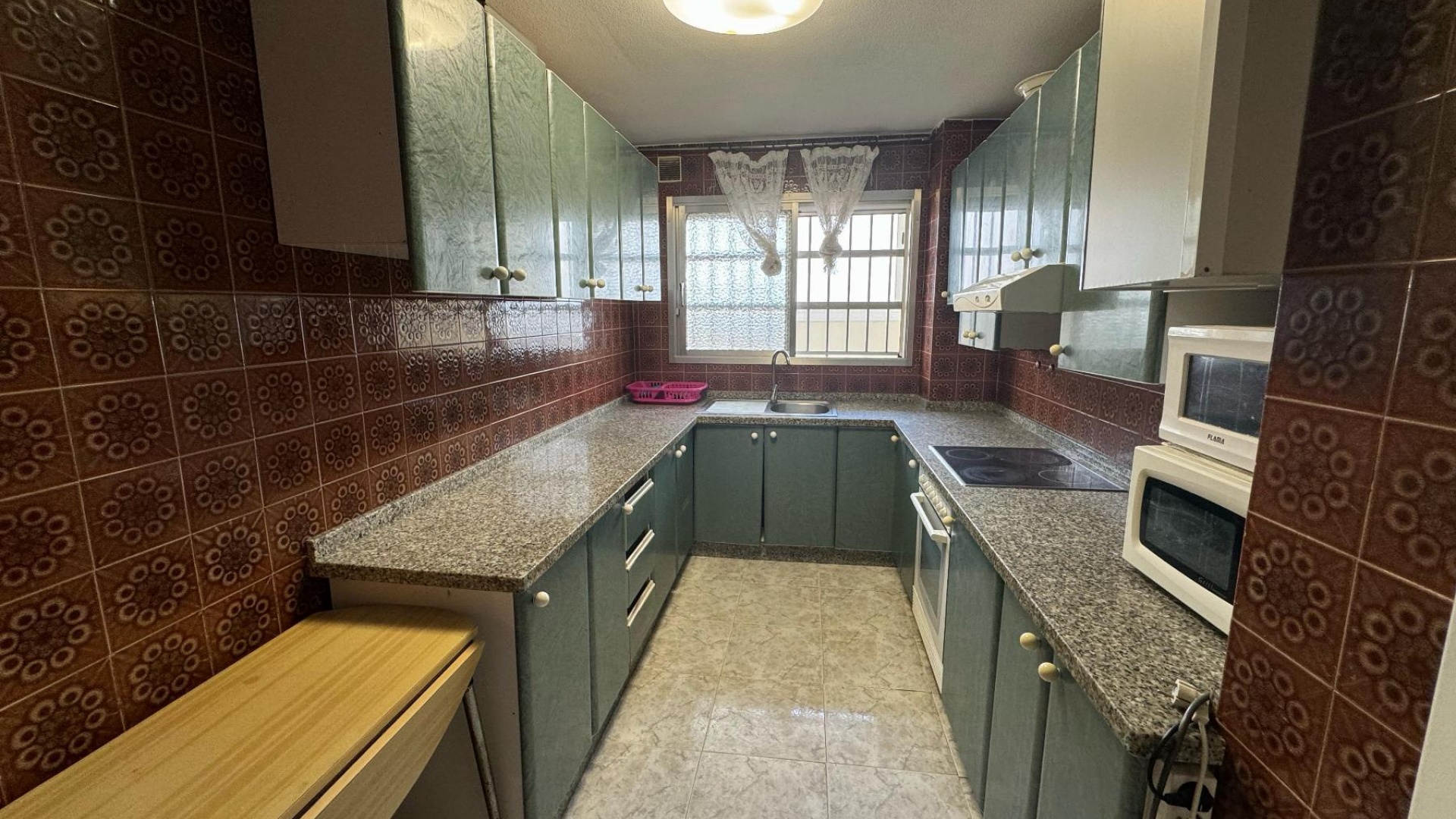 Resale - Apartment - Torrevieja - Playa del Acequión