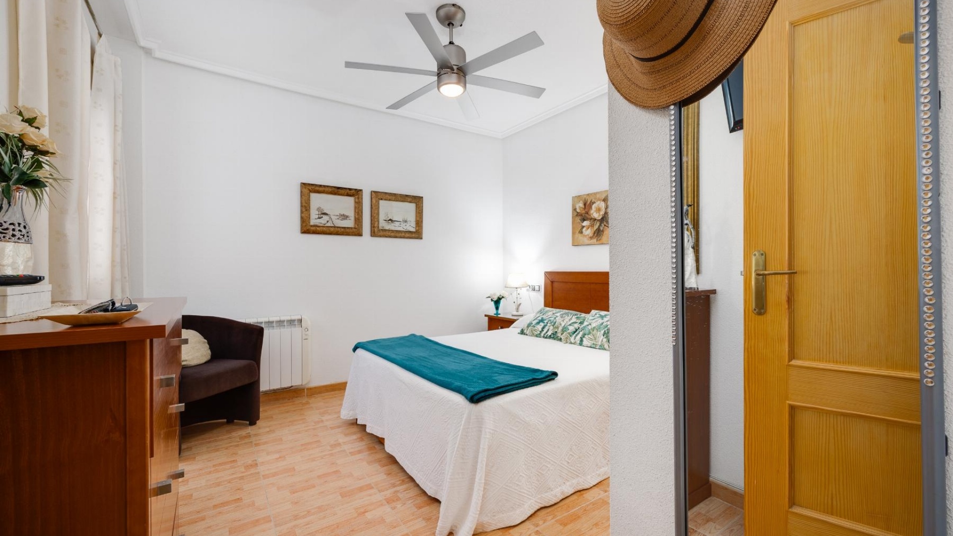 Resale - Apartment - Torrevieja - Playa del Acequión