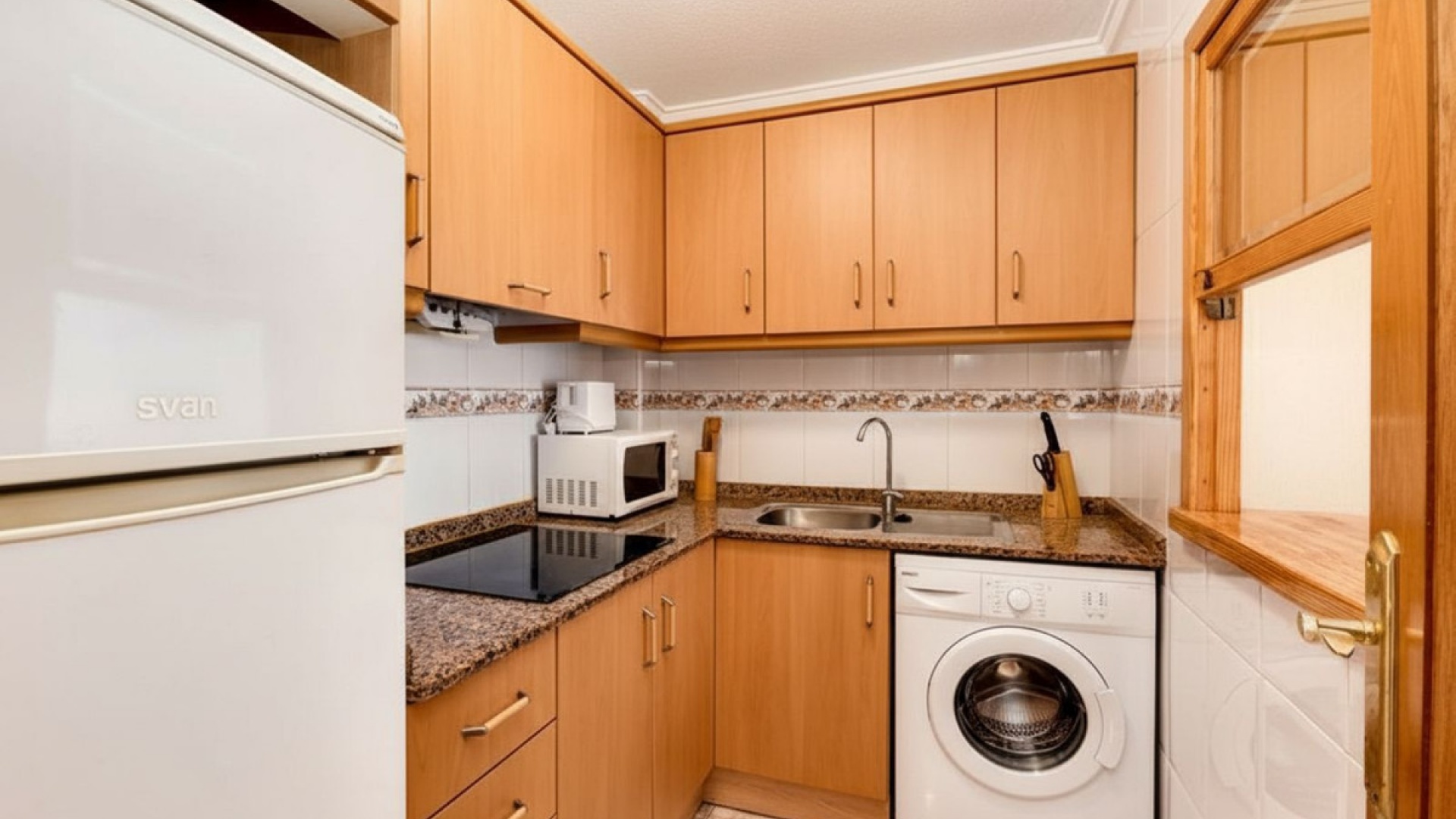 Resale - Apartment - Torrevieja - Torrevieja Centro