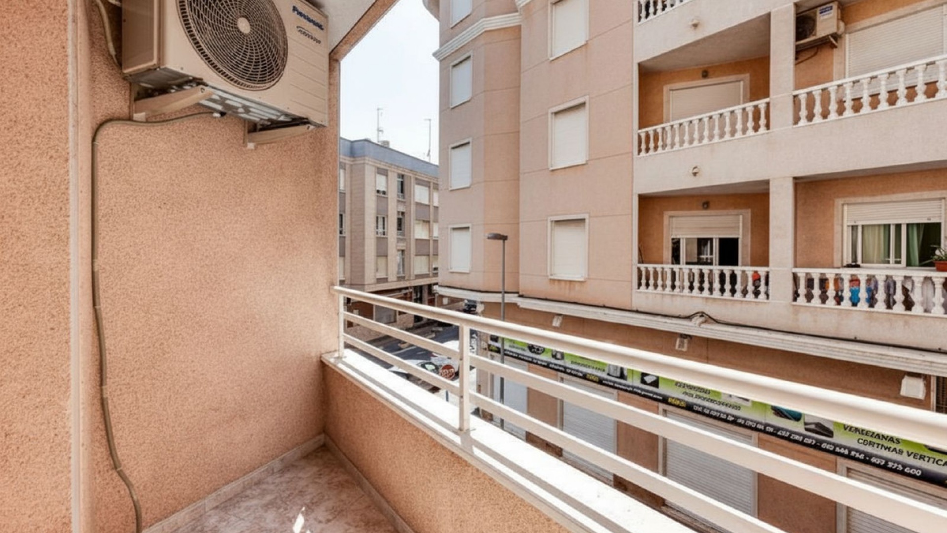 Resale - Apartment - Torrevieja - Torrevieja Centro