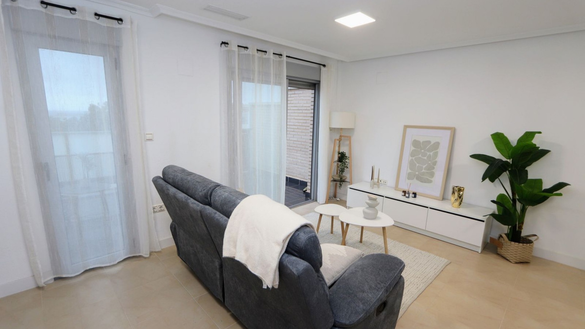Resale - Apartment - Torrevieja - Torrevieja Centro