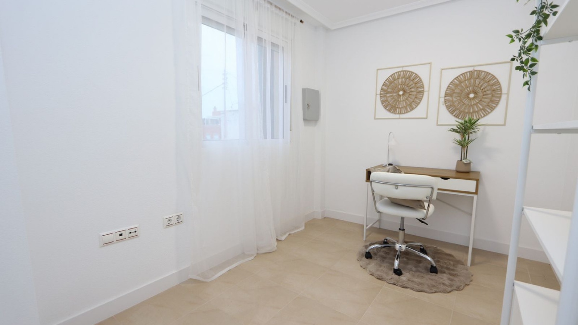 Resale - Apartment - Torrevieja - Torrevieja Centro